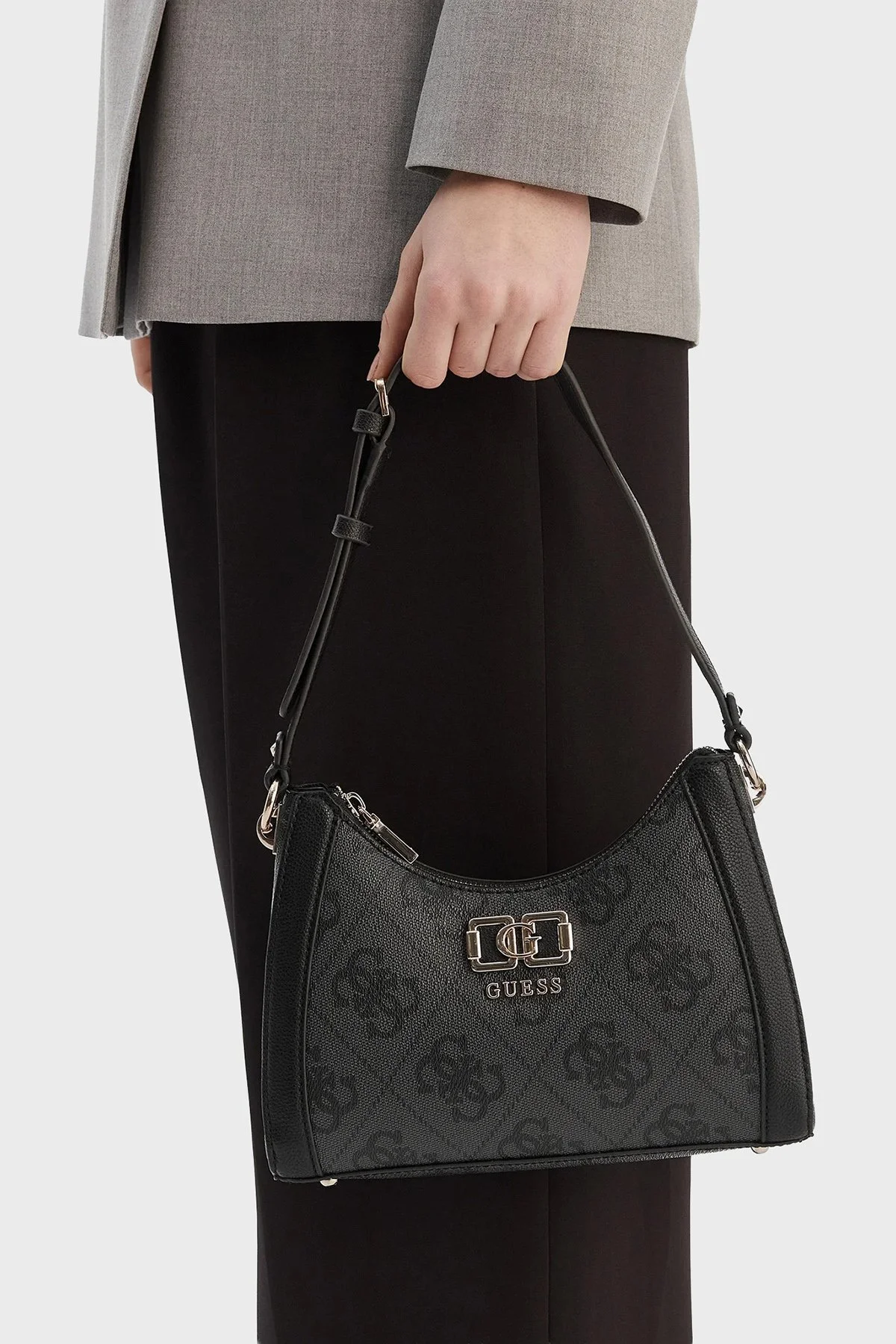 Guess Karnilla Logolu Ayarlanabilir Omuz Askılı HWOS9901180 Bayan Çanta HWOS99 01180 CLO ANTRASİT - 2