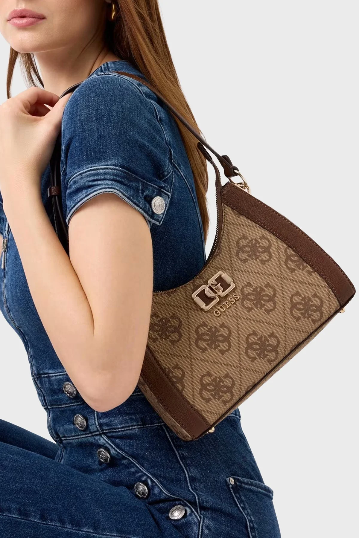 Guess Karnilla Logolu Ayarlanabilir Omuz Askılı HWOS9901180 Bayan Çanta HWOS99 01180 LGW KAHVE - 2