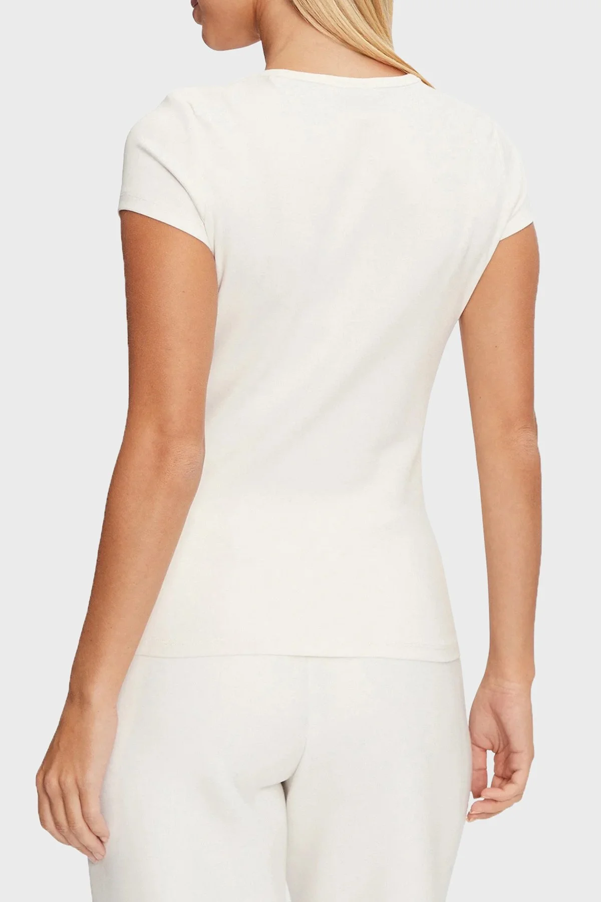 Guess Kiara Streç Pamuklu Slim Fit Taşlı Logolu V4BI16KCIV1 Kadın T Shirt V4BI16KCIV1 G6K5 Ekru - 3