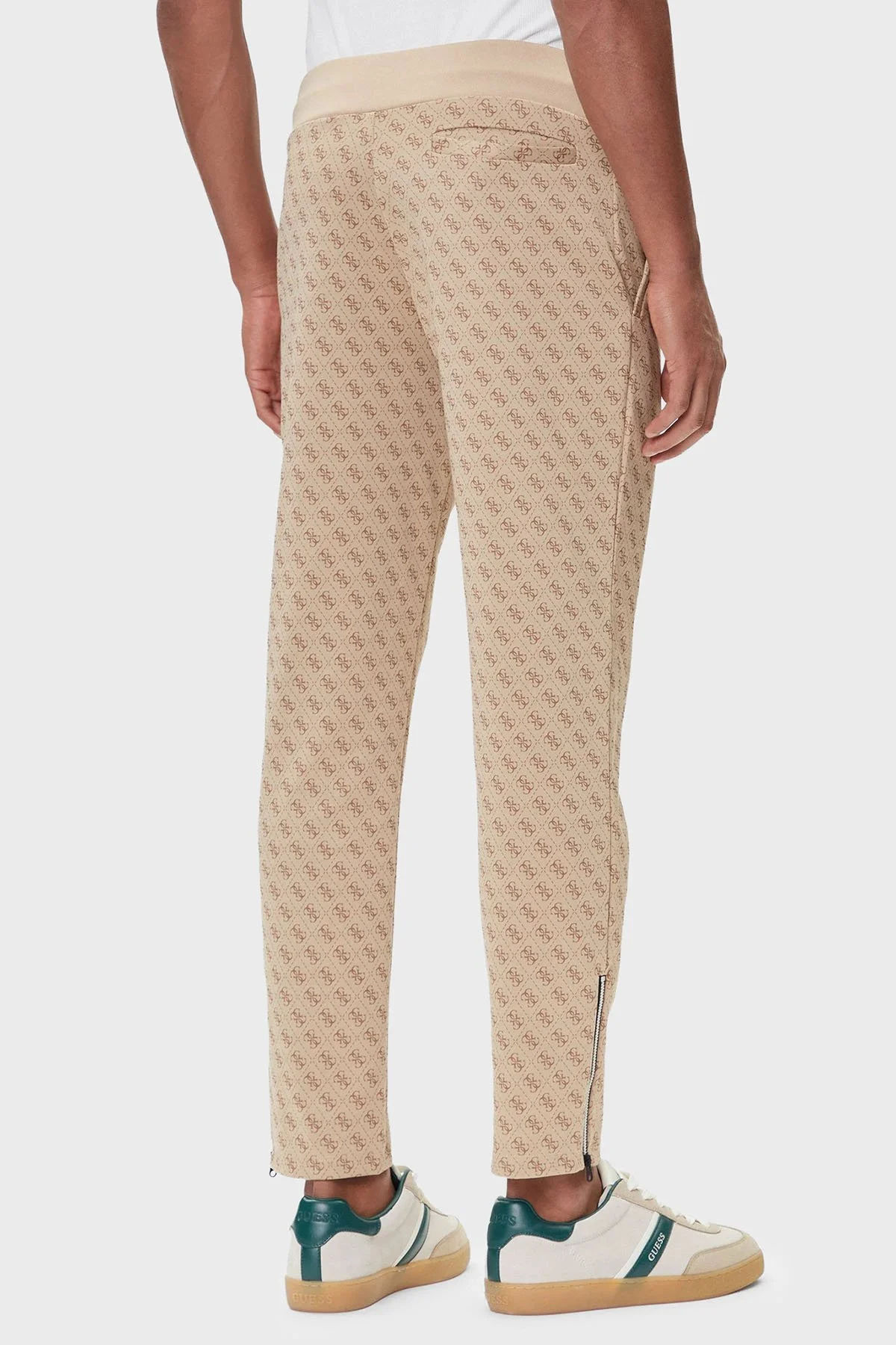 Guess Korbin Jakarlı Logo Baskılı Pamuklu Regular Fit Jogger Z2BB05K7122 Erkek Pantolon Z2BB05 K7122 P13W BEJ - 3