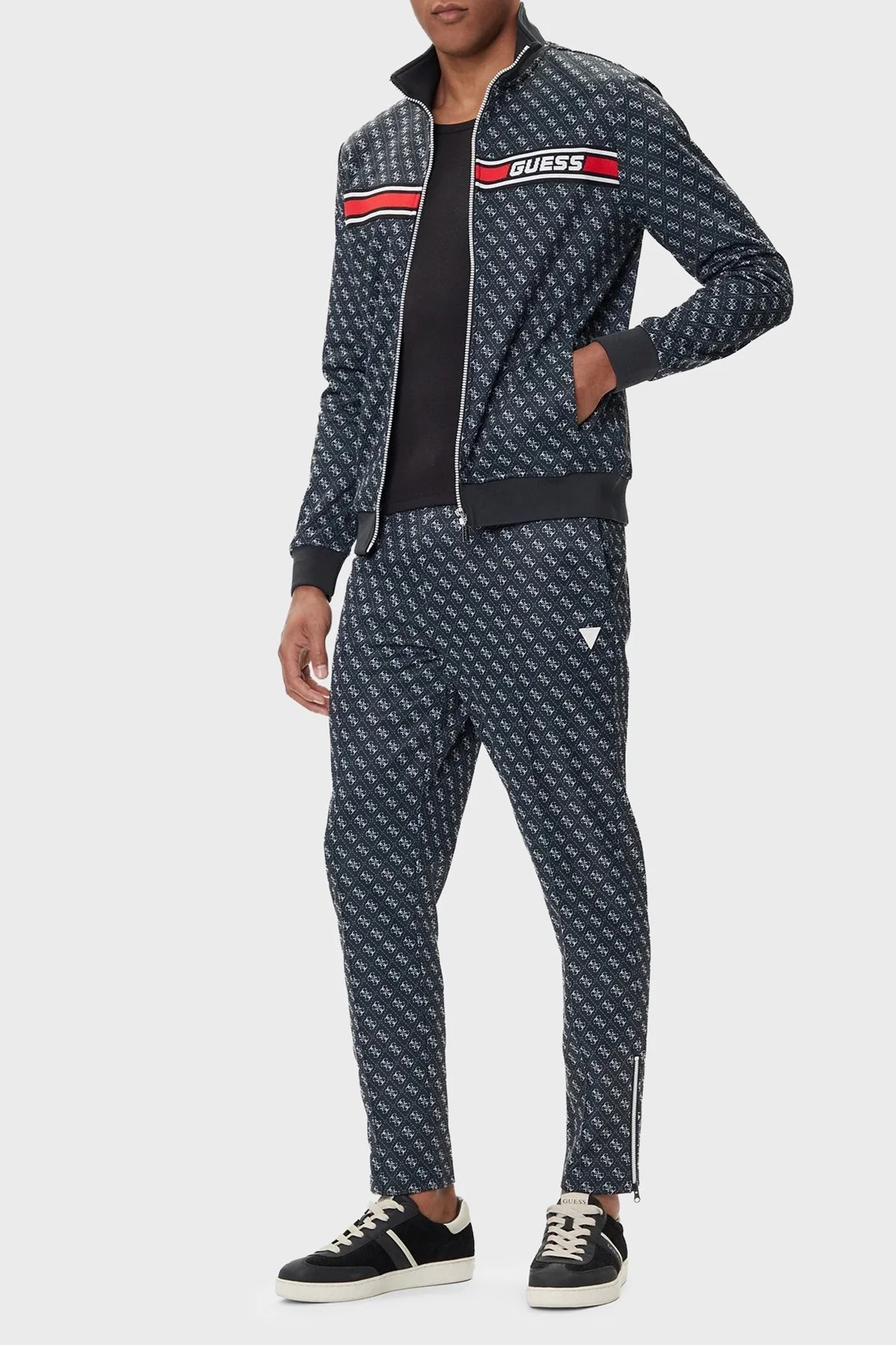 Guess Korbin Jakarlı Logo Baskılı Pamuklu Regular Fit Jogger Z2BB05K7122 Erkek Pantolon Z2BB05 K7122 P9QC SİYAH - 1