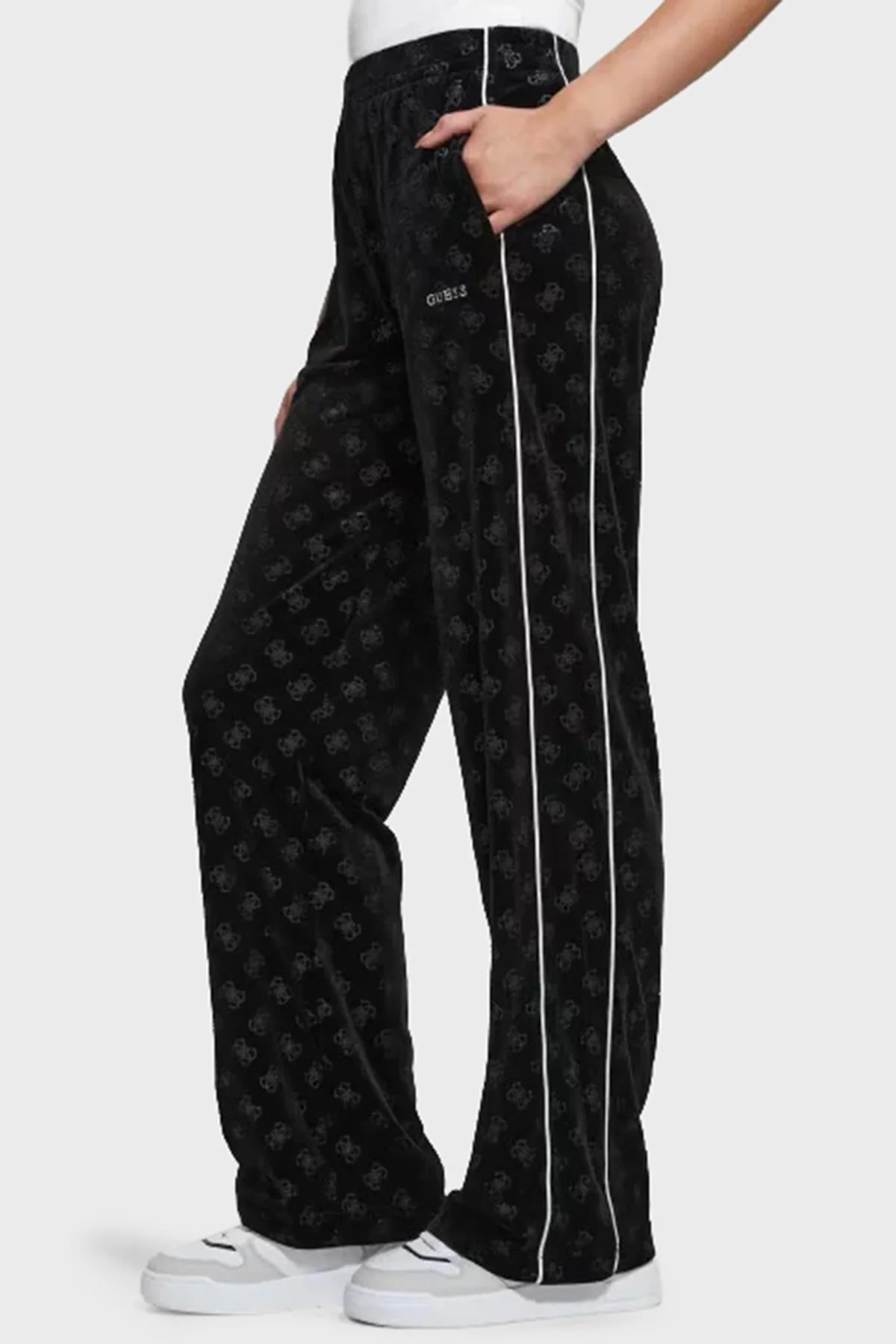 Guess Krissy Logo Baskılı Comfort Fit Bol Paça Kadife V4BB05KCHS2 Bayan Pantolon V4BB05 KCHS2 P9YP SİYAH - 2