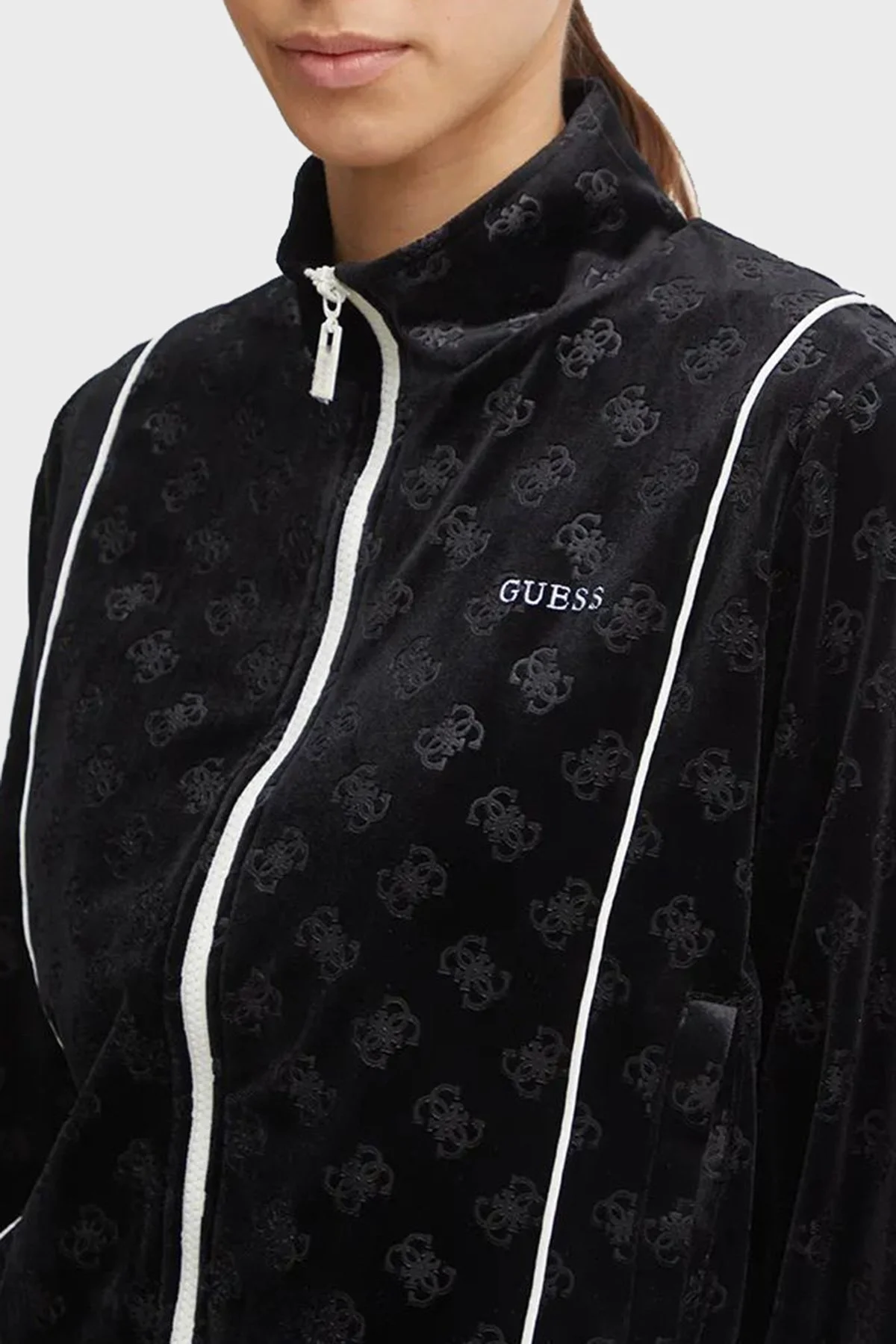 Guess Krissy Logolu Regular Fit Dik Yaka Crop Kadife V4BQ04KCHS2 Bayan Sweat V4BQ04 KCHS2 P9YP SİYAH - 4