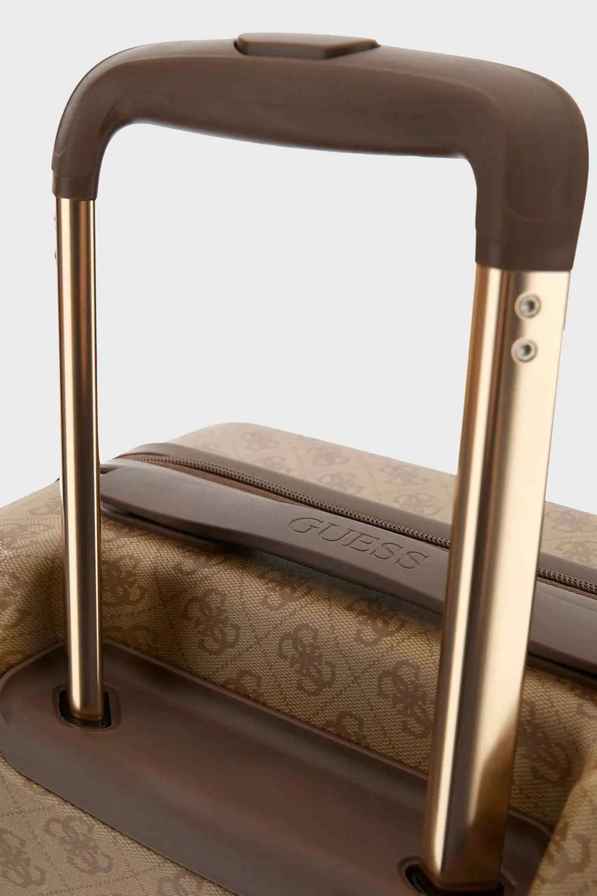 Guess Latona Logolu Şifreli Fermuarlı Bayan Kabin Boy Valiz TWHK92 11983 LTL KAHVERENGİ - 4