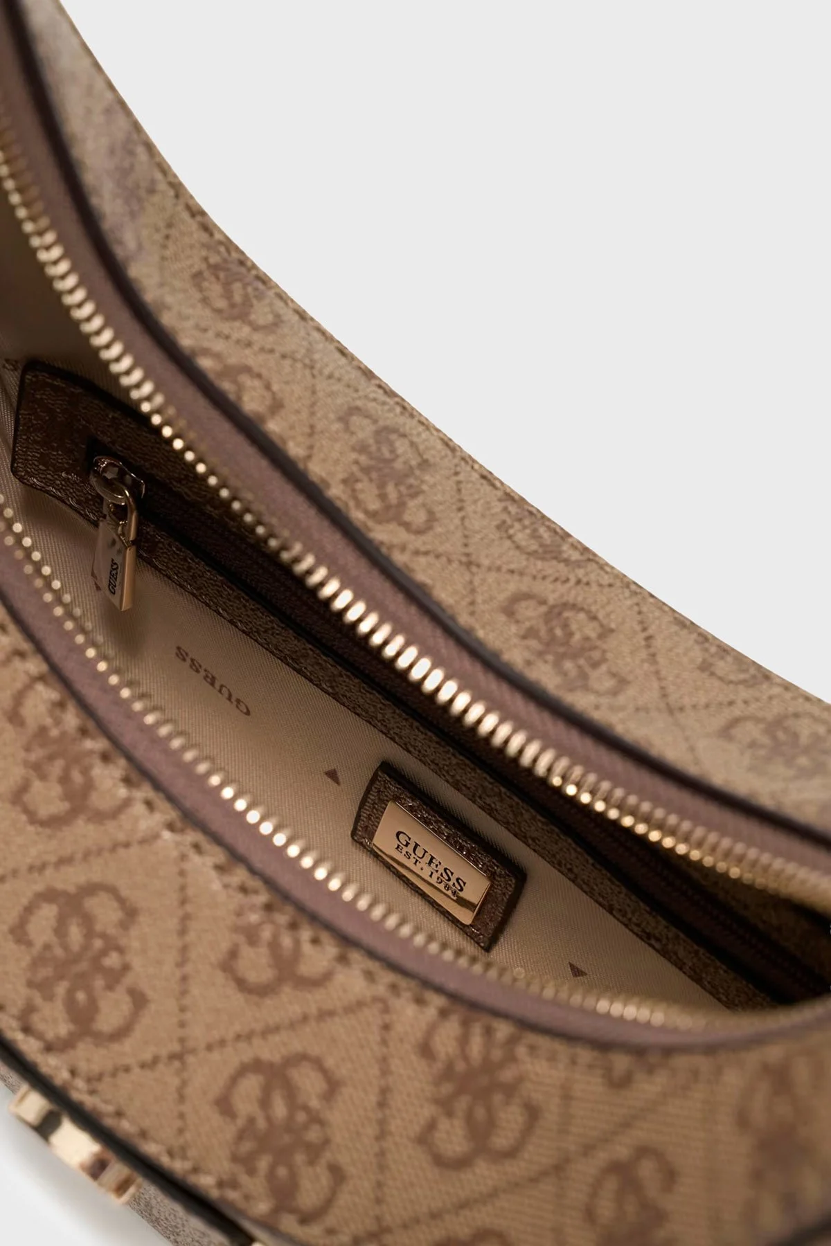 Guess Lindsey Logolu Çıkarılabilir Askılı HWSG9749010 Kadın Çanta HWSG97 49010 LTL Kahve - 3