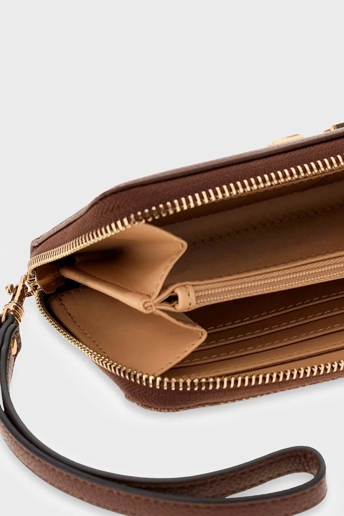Guess Lindsey Logolu Fermuarlı SWSG9749146 Kadın Cüzdan SWSG97 49146 LTL Kahve - 4