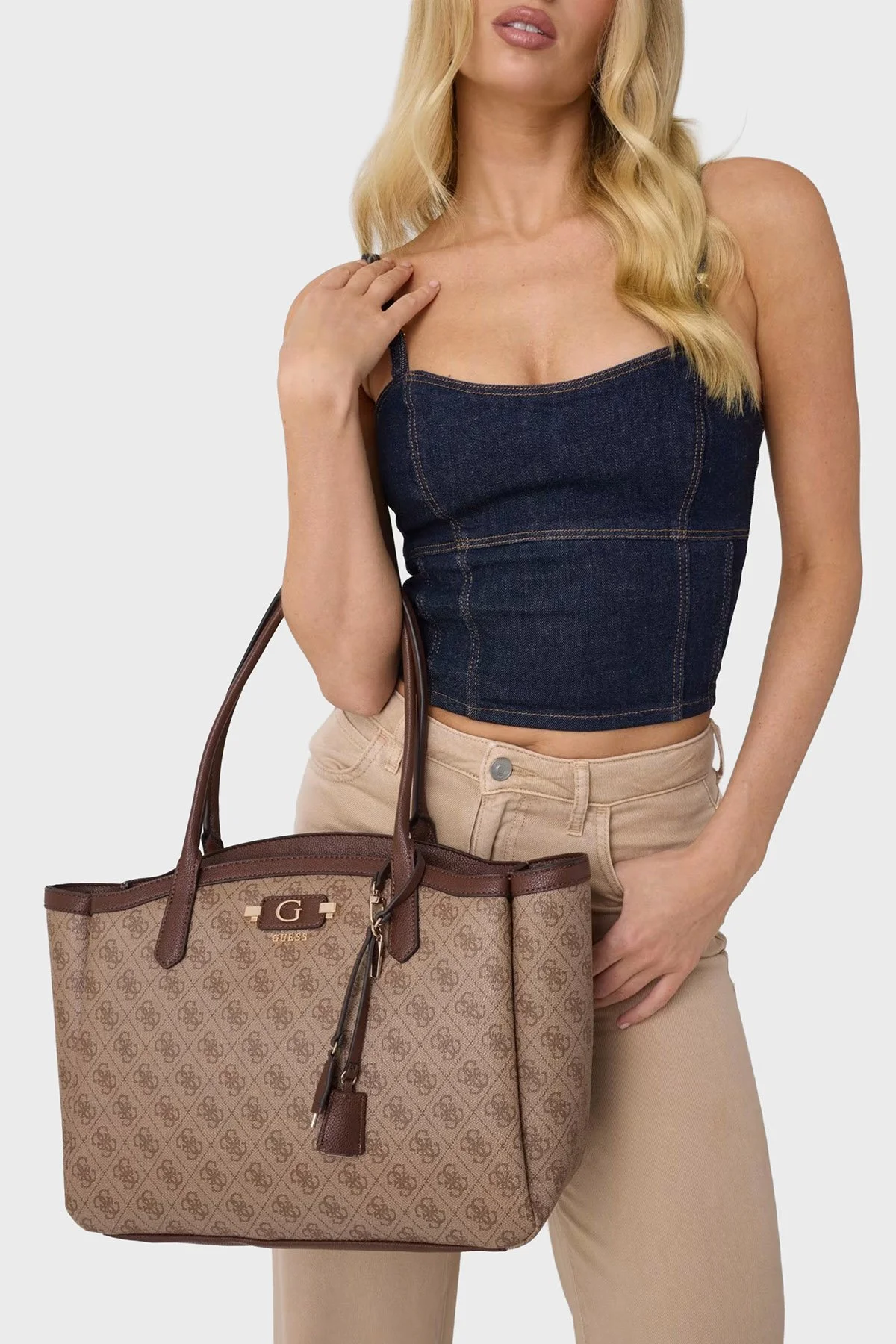 Guess Lindsey Logolu Omuz Askılı HWSG9749230 Kadın Çanta HWSG97 49230 LTL Kahve - 2