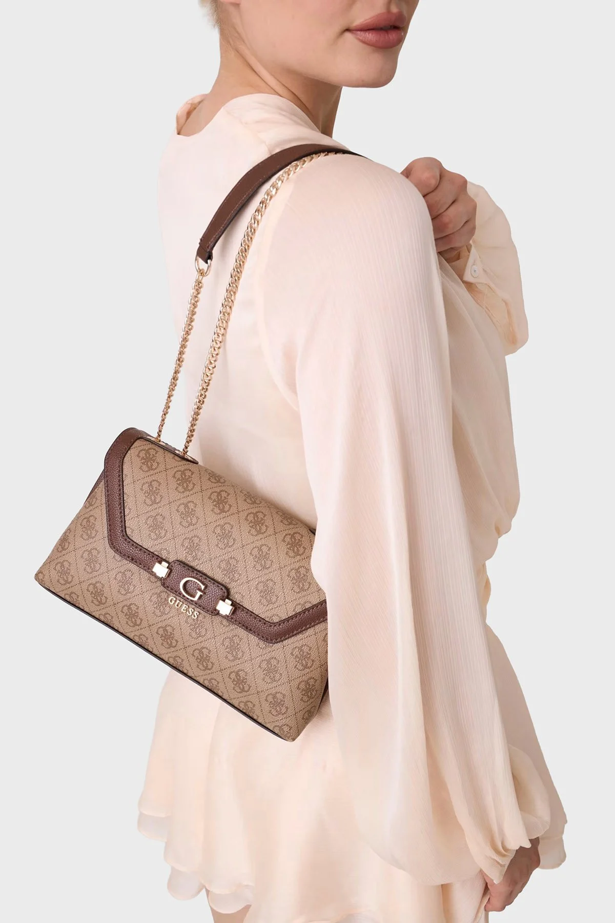 Guess Lindsey Logolu Zincir Askılı HWSG9749210 Kadın Çanta HWSG97 49210 LTL Kahve - 3