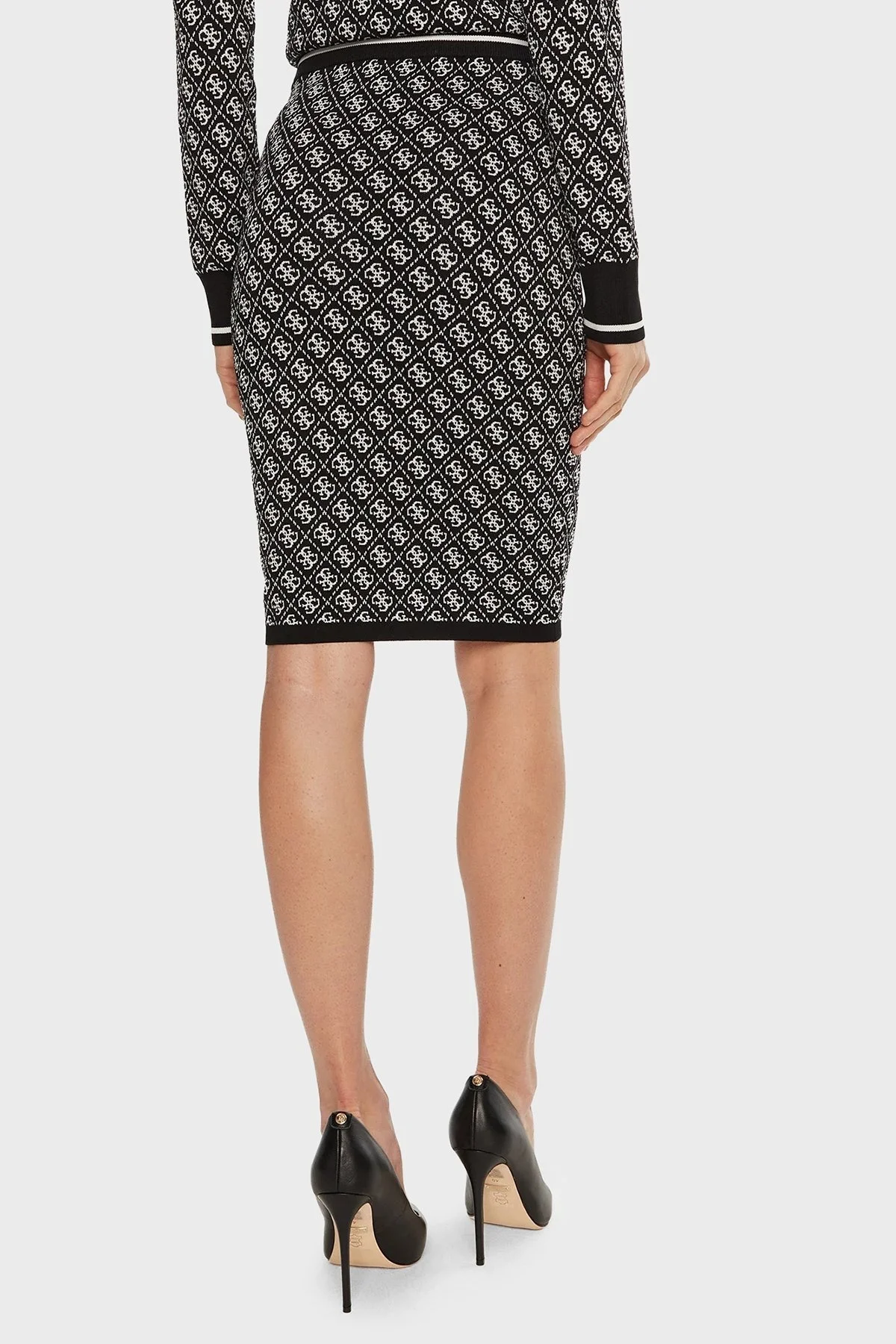 Guess Lise Tamamı Logolu Slim Fit Normal Bel Triko Mini W4BD53Z37K0 Bayan Etek W4BD53 Z37K0 FBCF SİYAH - 3