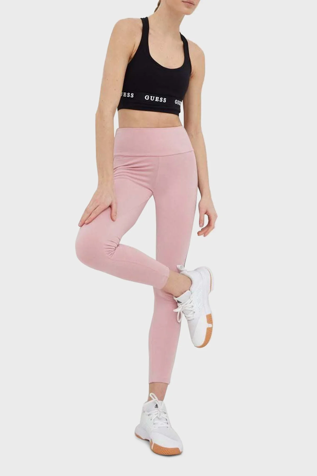 Guess Logo Şeritli Sırt Detaylı Aline Sporcu Bayan Sütyen V3RP15KABR0 JBLK SİYAH - 2