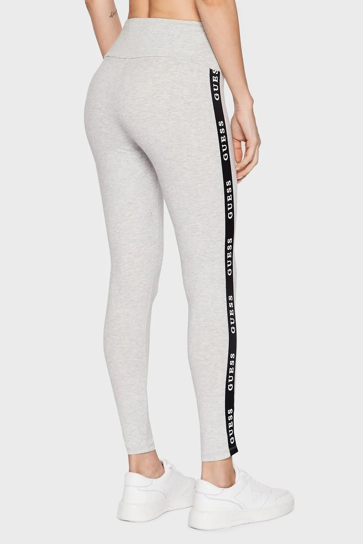 Guess Logo Şeritli Yüksek Bel Slim Fit Aline Bayan Tayt V2YB14KABR0 H9D2 GRİ - 3