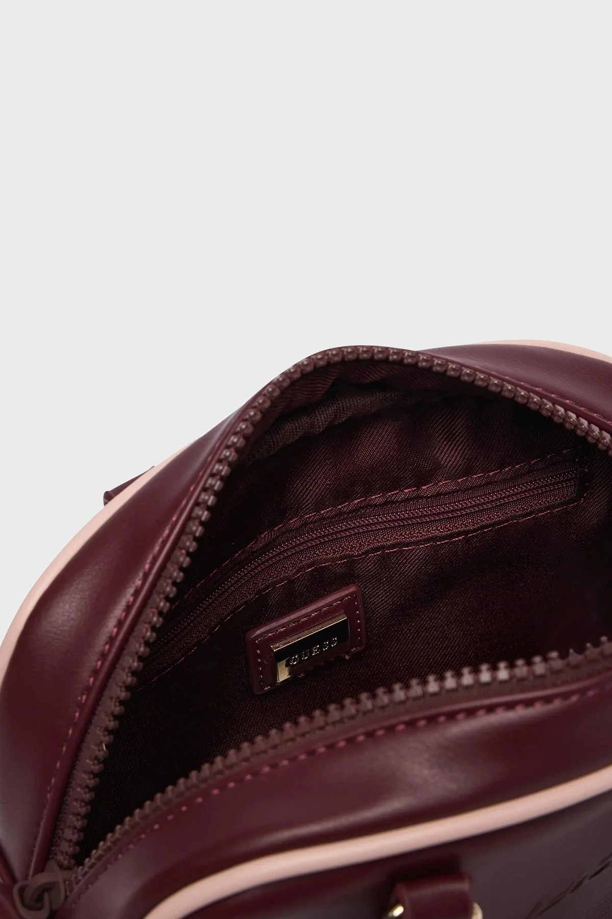 Guess Logolu Çıkarılabilir Askılı Mini V6BZ03W4541 Kadın Çanta V6BZ03 W4541 G596 Bordo - 4