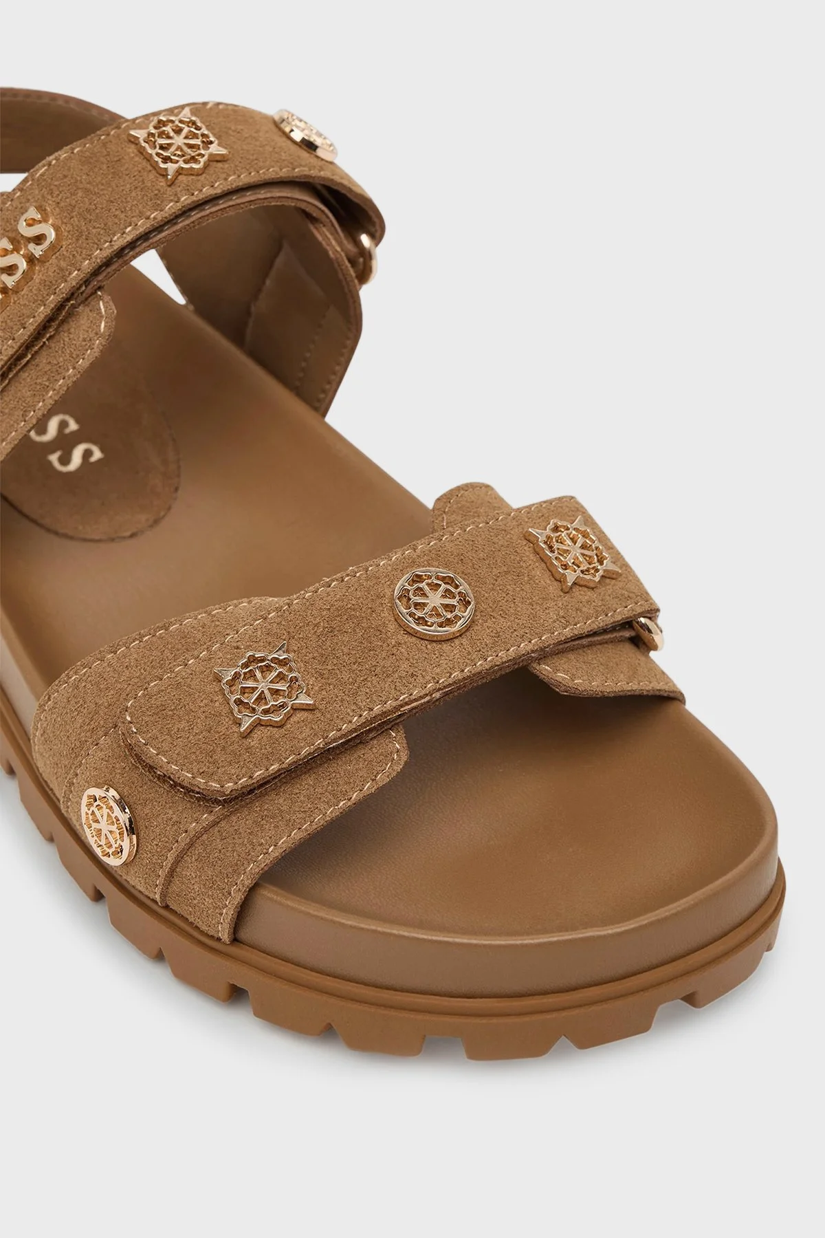 Guess Logolu Cırt Cırtlı Süet Dokulu FLPFLOESU03 Kadın Sandalet FLPFLO ESU03 BROWN KAHVE - 5