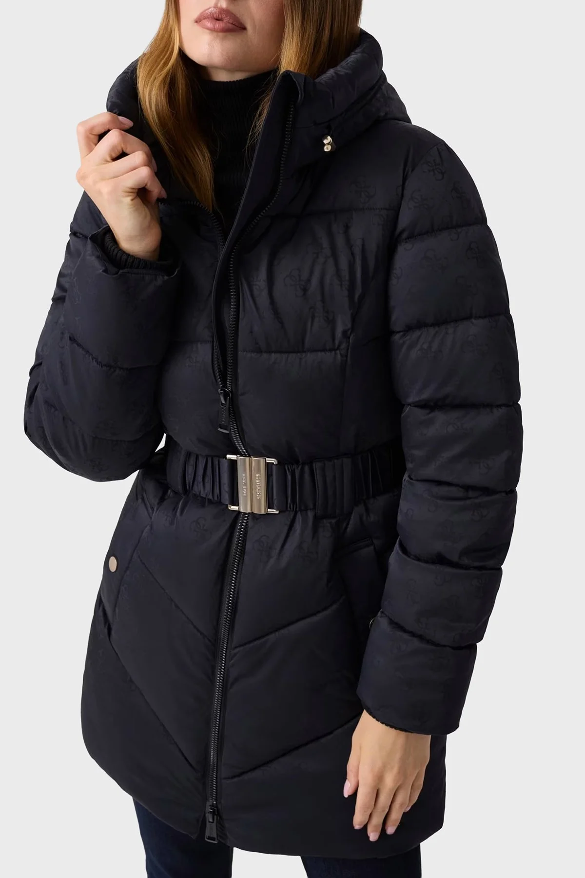 Guess Logolu Kapüşonlu Yaka Orta Boy Şişme W6BL50W4144 Kadın Mont W6BL50 W4144 JBLK Siyah - 1