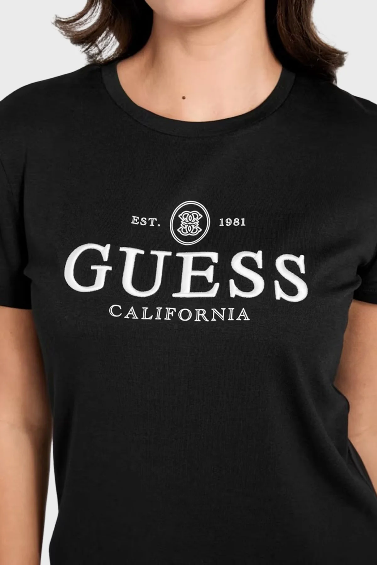 Guess Logolu Pamuk Karışımlı Slim Fit Bisiklet Yaka V6RI06KD741 Bayan T Shirt V6RI06 KD741 JBLK SİYAH - 4