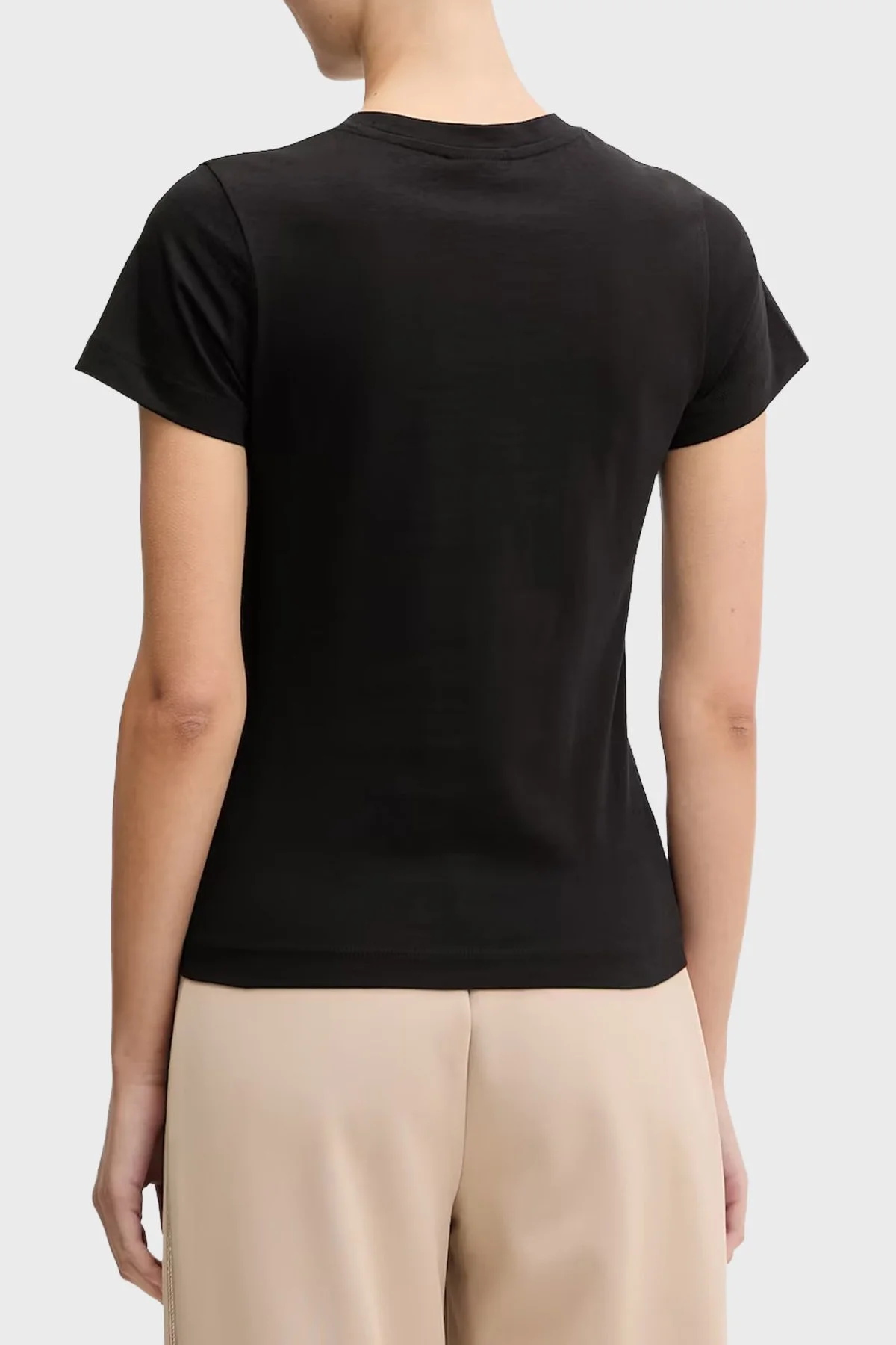 Guess Logolu Pamuklu Regular Fit Bisiklet Yaka V6RI10I3Z14 Bayan T Shirt V6RI10 I3Z14 JBLK SİYAH - 3