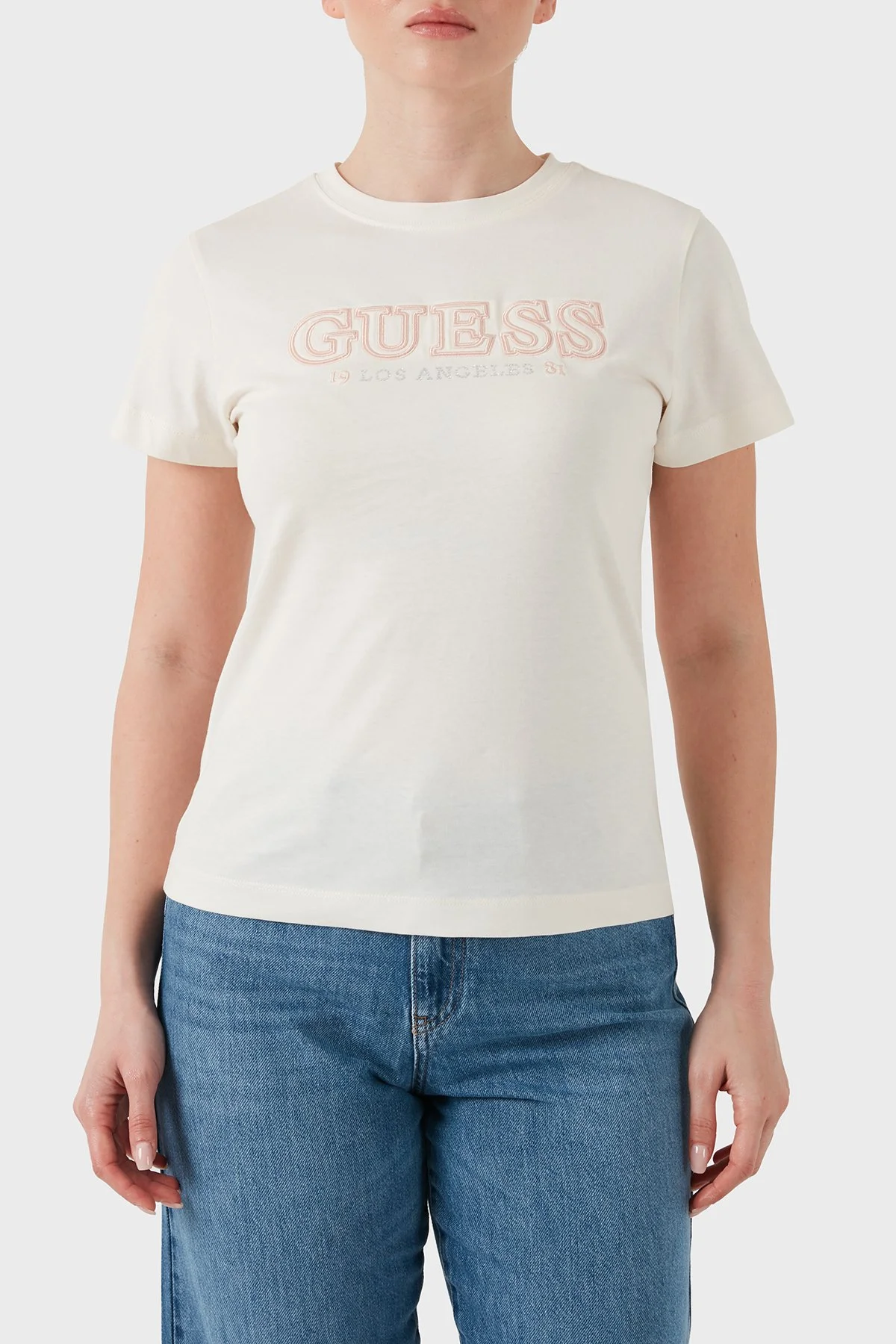 Guess Logolu Pamuklu Regular Fit Bisiklet Yaka V6RI10I3Z14 Kadın T Shirt V6RI10 I3Z14 G012 BEYAZ - 1