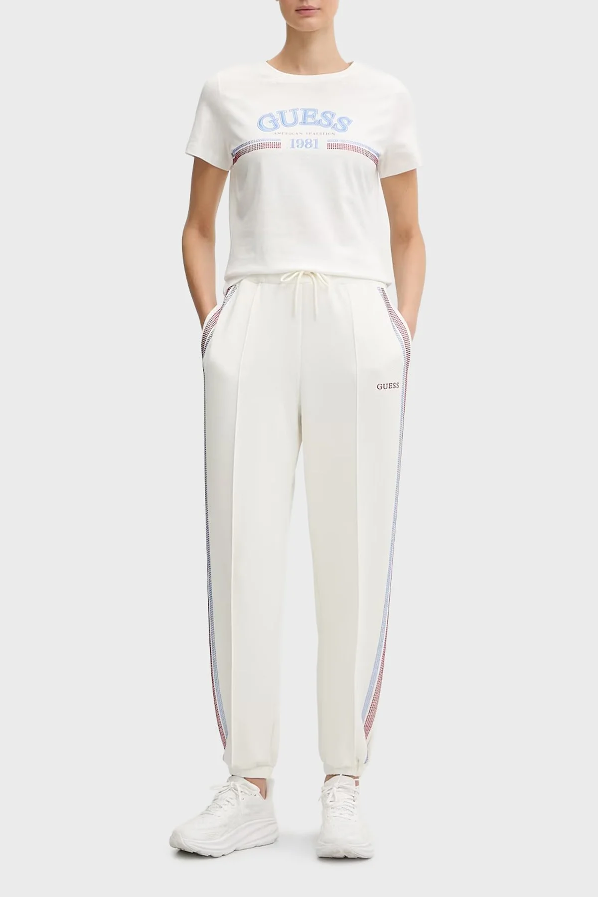 Guess Logolu Pamuklu Regular Fit Bisiklet Yaka V6RI16I3Z14 Bayan T Shirt V6RI16 I3Z14 G018 BEYAZ - 2