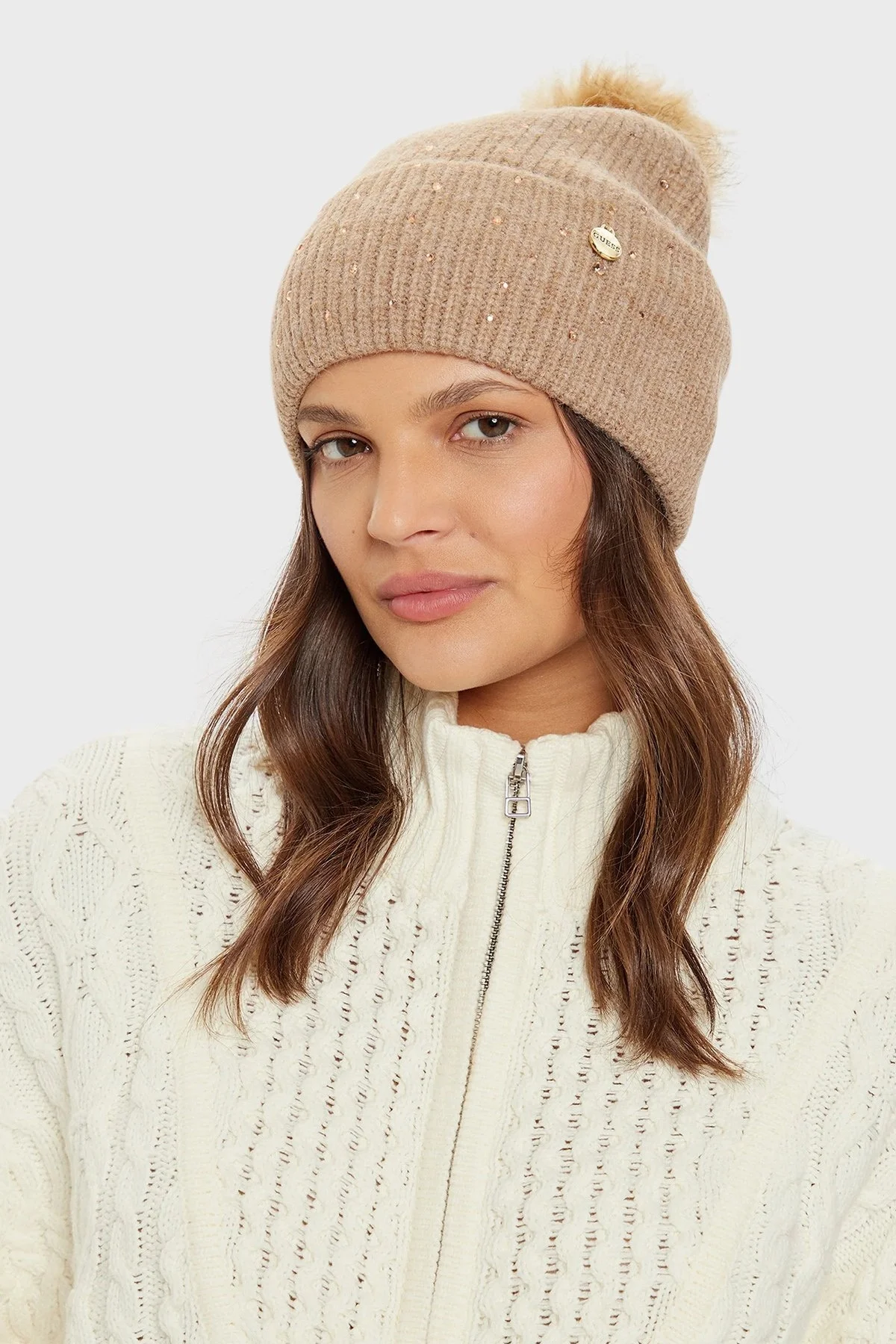 Guess Logolu Taşlı ve Ponponlu AW5213POL01 Bayan Bere AW5213 POL01 CAM KAHVE - 1