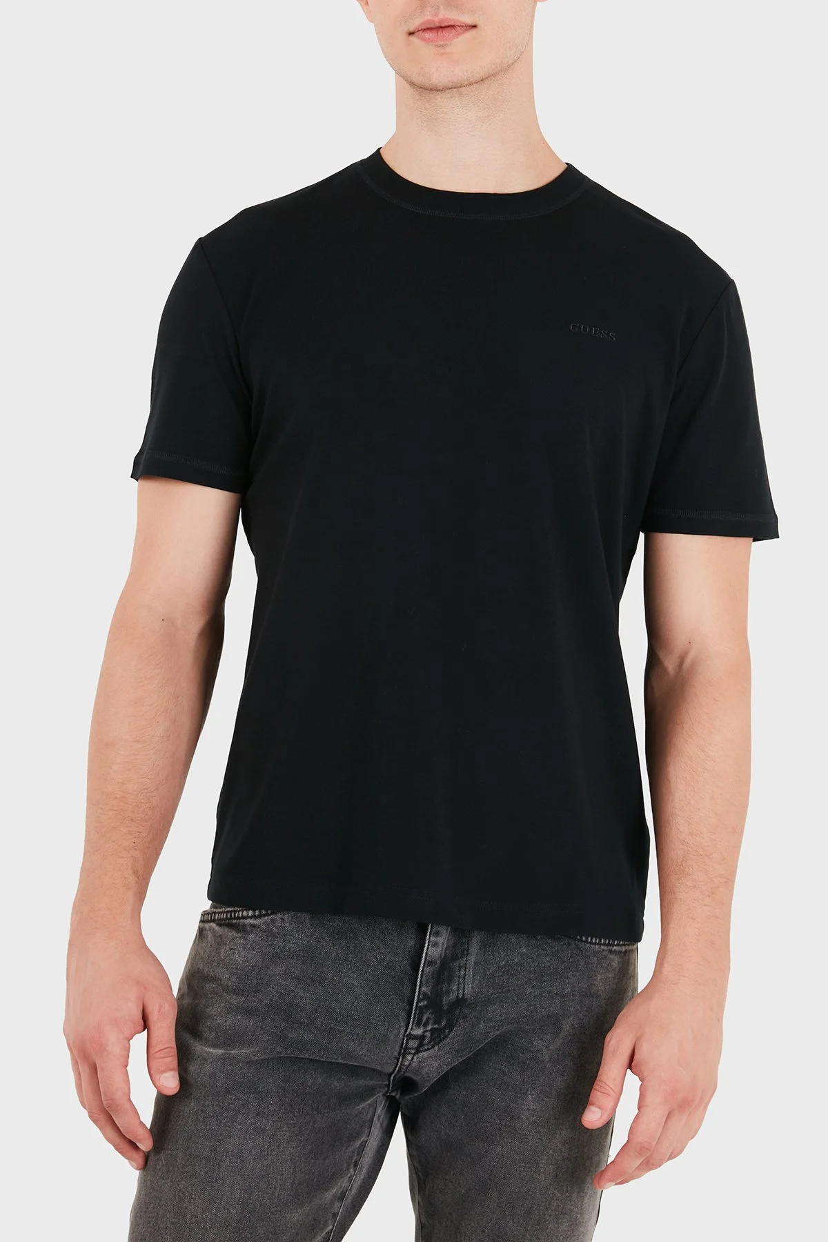 Guess Loris Logolu Regular Fit Bisiklet Yaka Z6YI27K5091 Erkek T Shirt Z6YI27 K5091 JBLK Siyah - 4