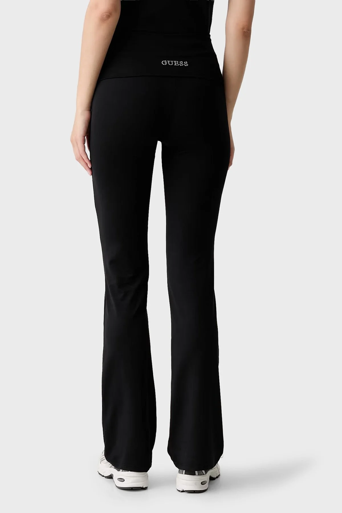 Guess Lotus Slim Fit Yüksek Bel Düz Paça V6YB24K4713 Kadın Pantolon V6YB24 K4713 JBLK Siyah - 3