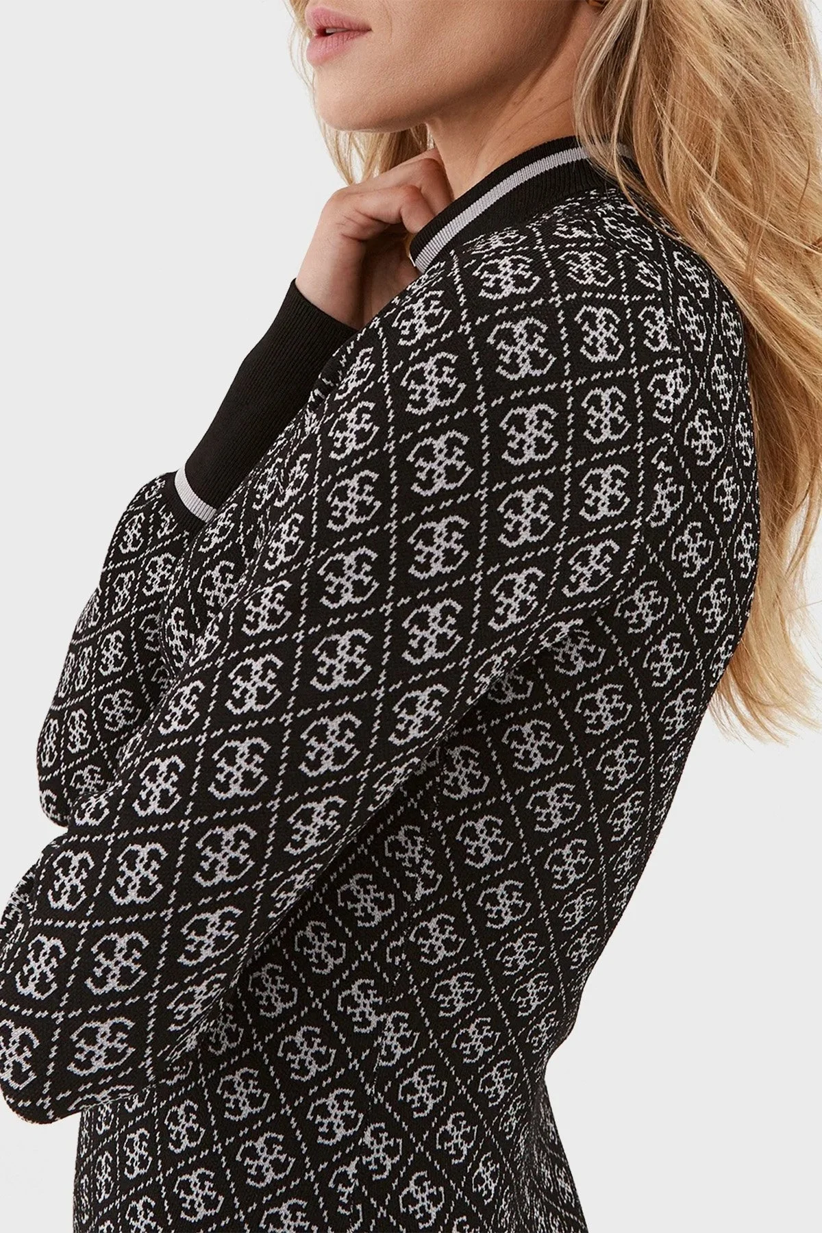 Guess Ls Lise Logolu Bodycon Mini Triko Bayan Elbise W3BK0DZ37K0 FJ2B SİYAH-BEYAZ - 4