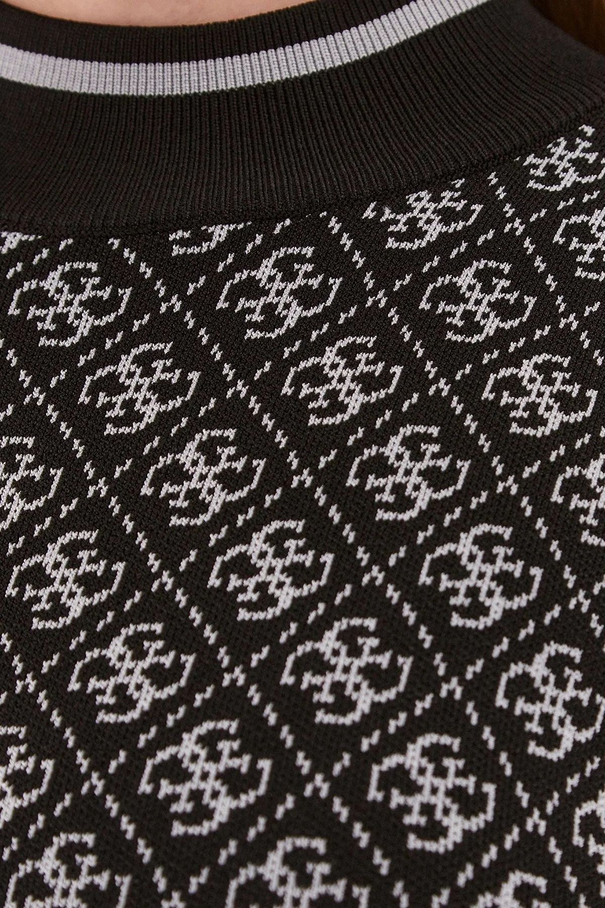 Guess Ls Lise Logolu Bodycon Mini Triko Bayan Elbise W3BK0DZ37K0 FJ2B SİYAH-BEYAZ - 5