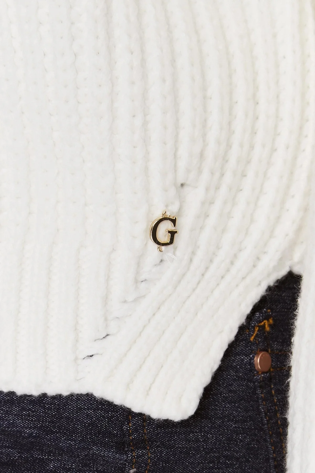 Guess Ls Lois Pamuklu Regular Fit Boğazlı Bayan Kazak W3BR44 Z3962 G011 BEYAZ - 5