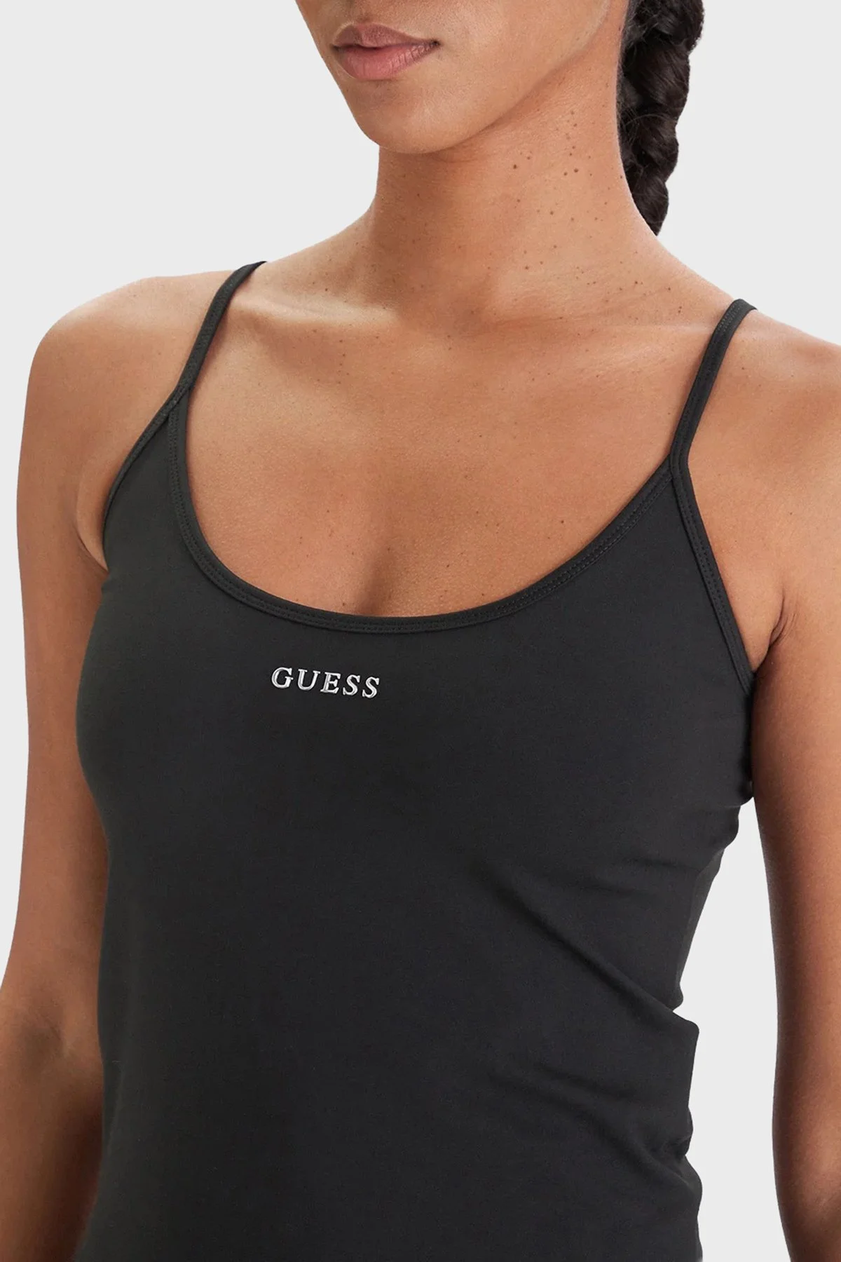 Guess Margot Logolu İnce Askılı Slim Fit Yuvarlak Yaka V6RP14KD952 Bayan Top V6RP14 KD952 JBLK SİYAH - 4