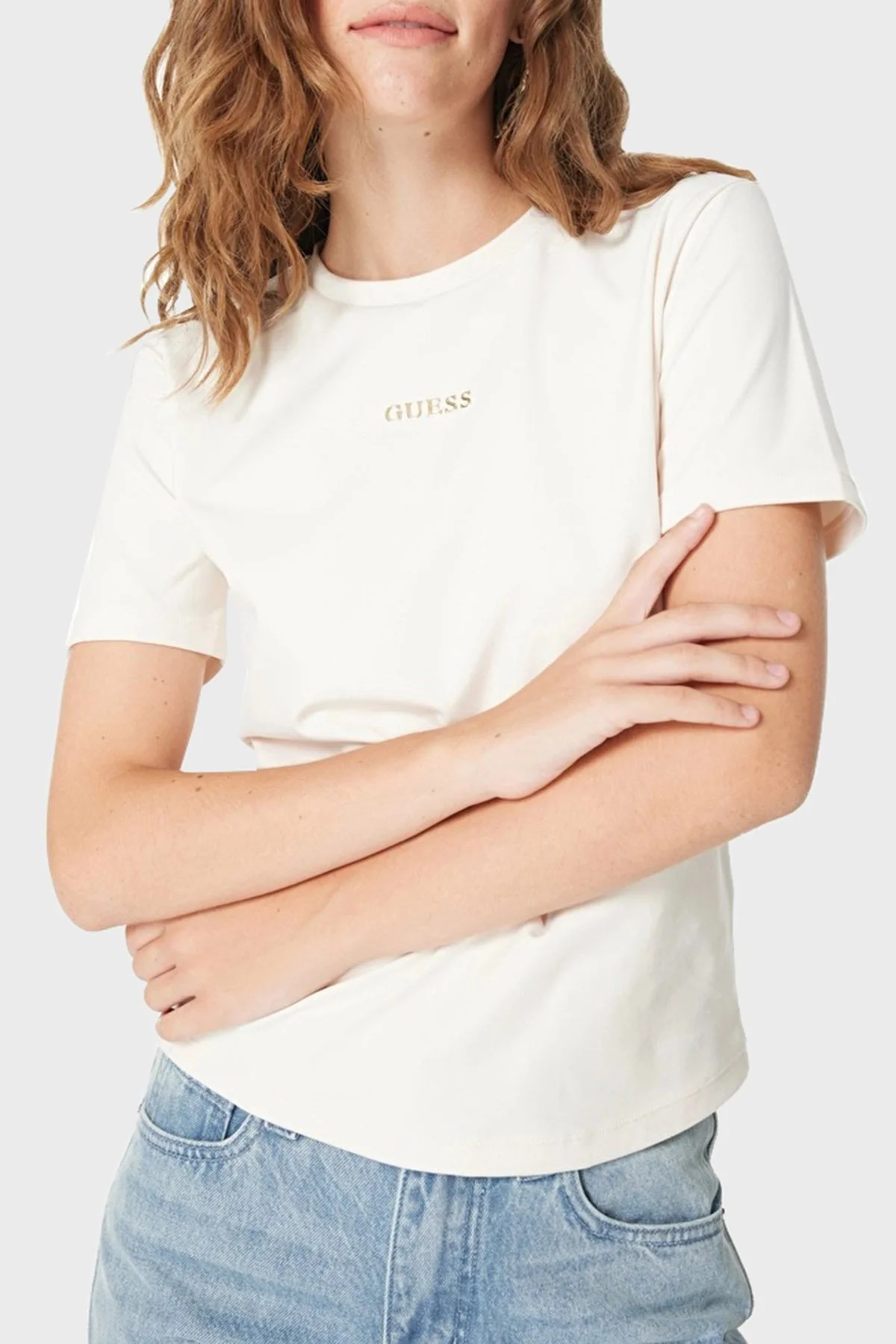 Guess Marika Pamuklu Logolu Regular Fit Bisiklet Yaka V4YI22KCD02 Bayan T Shirt V4YI22 KCD02 G6K5 EKRU - 4