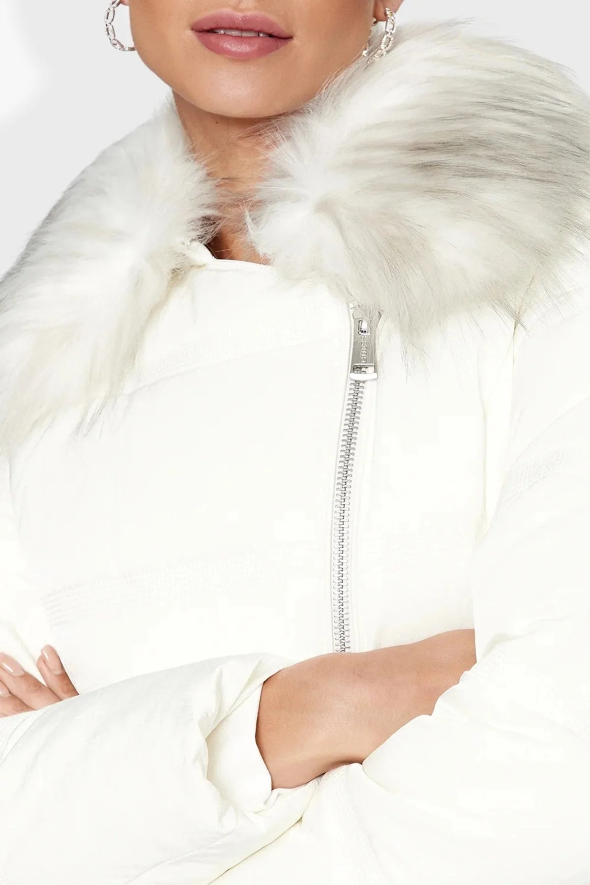 Guess Marisol Suya Dayanıklı Kemerli Şişme Bayan Mont W3BL27WFQW2 G018 BEYAZ - 6