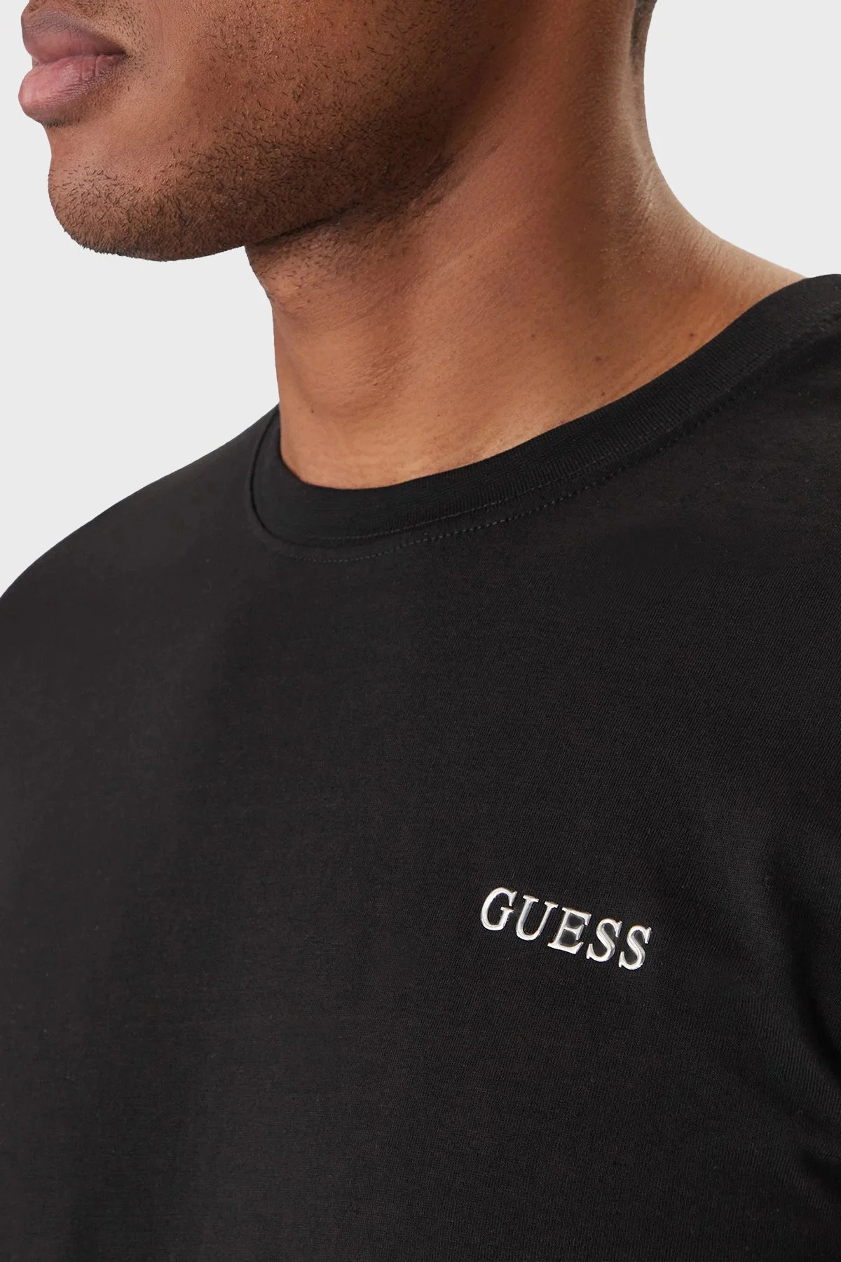 Guess Marzio Pamuklu Regular Fit Logolu Bisiklet Yaka Z6RI17I3Z14 Erkek T Shirt Z6RI17 I3Z14 JBLK SİYAH - 4