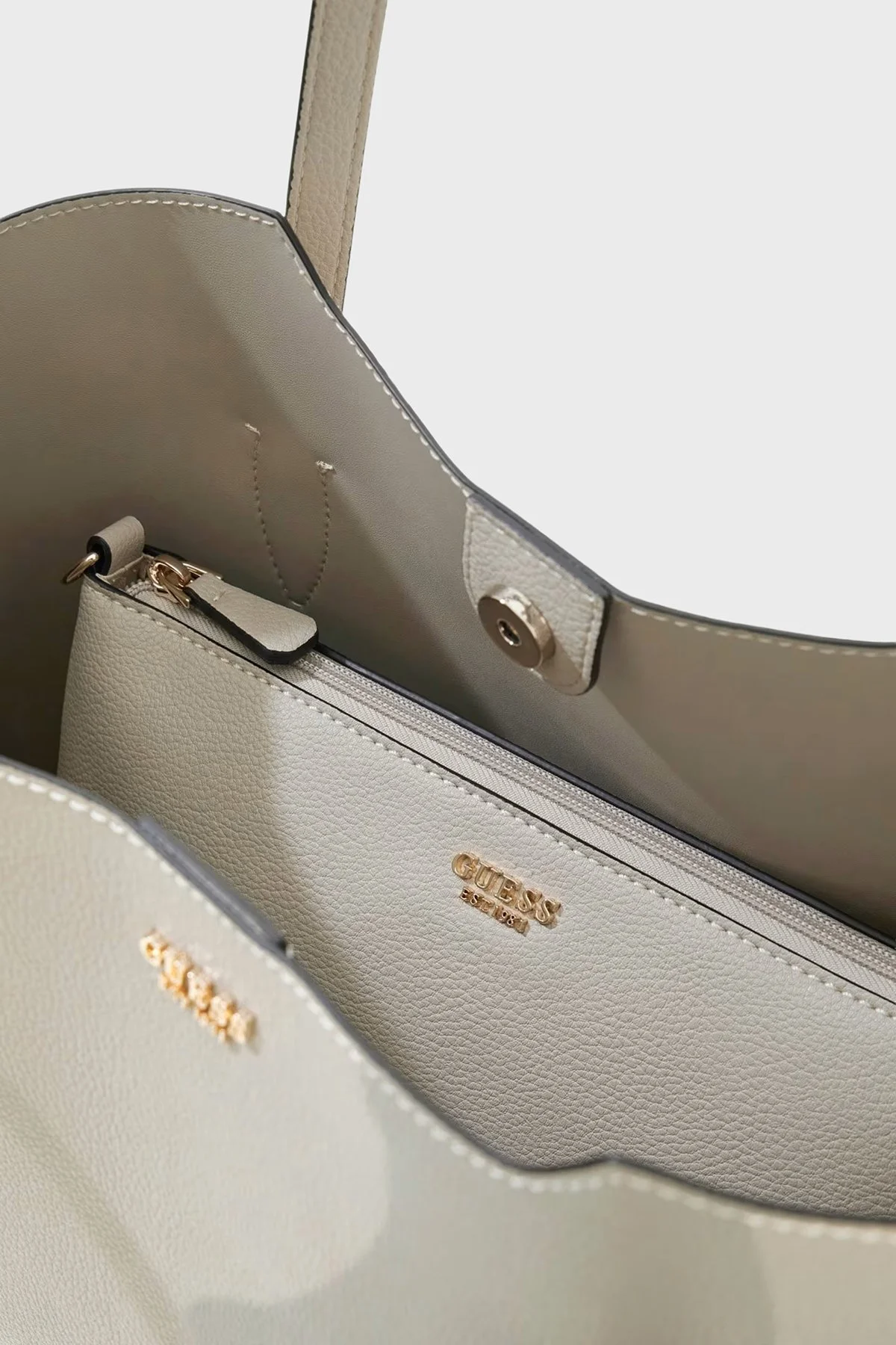 Guess Melody Logolu Omuz Askılı HWBG9735230 Kadın Çanta HWBG97 35230 LTA Bej - 6