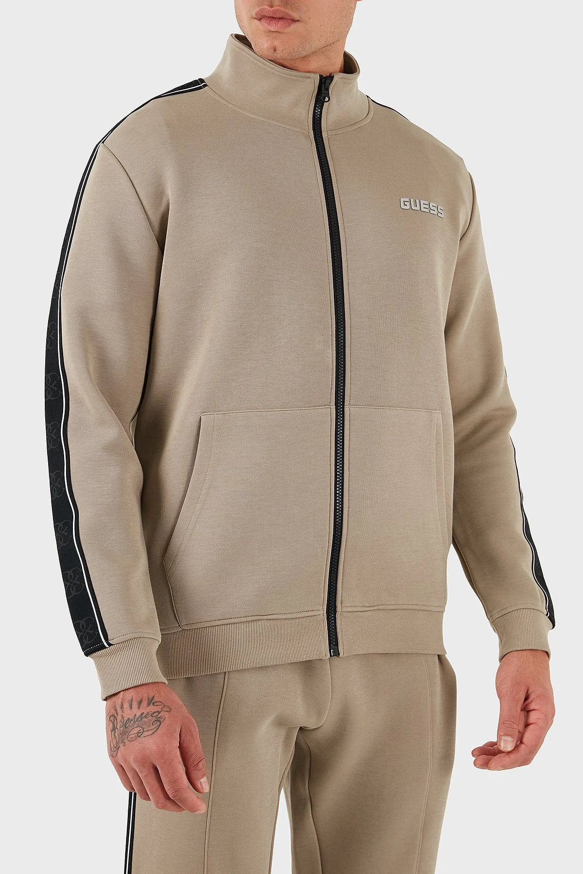 Guess Mickey Logolu Pamuklu Regular Fit Dik Yaka Z2YQ10KB3P2 Erkek Sweat Z2YQ10 KB3P2 G1FR BEJ - 6