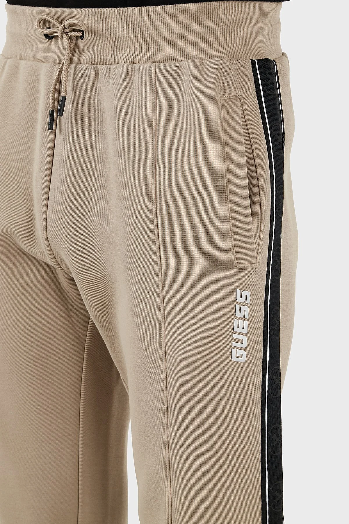 Guess Mickey Yanı Logolu Pamuklu Regular Fit Lastikli Paça Jogger Z2YB09KB3P2 Erkek Pantolon Z2YB09 KB3P2 G1FR BEJ - 6
