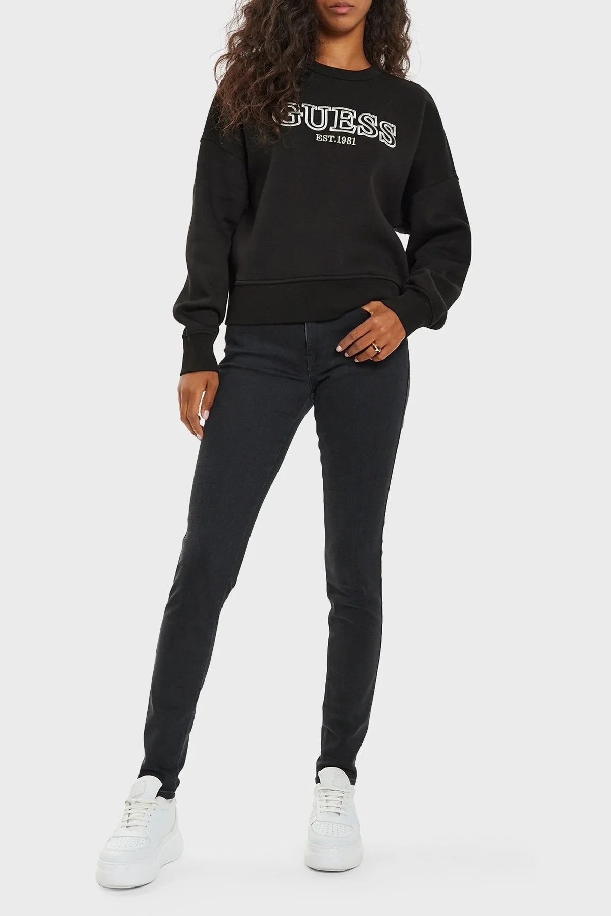 Guess Midge Pamuklu Bisiklet Yaka Regular Fit V4BQ03KCHX0 Bayan Sweat V4BQ03 KCHX0 JBLK SİYAH - 2