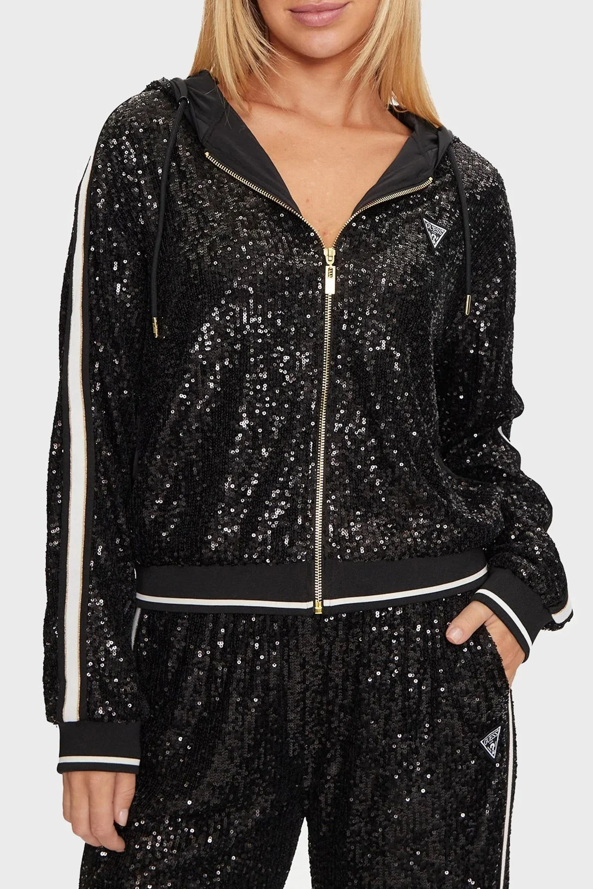 Guess Mini Sequins Payetli Regular Fit Kapüşonlu Yaka Crop V4BQ19KCI90 Bayan Sweat V4BQ19 KCI90 JBLK SİYAH - 1