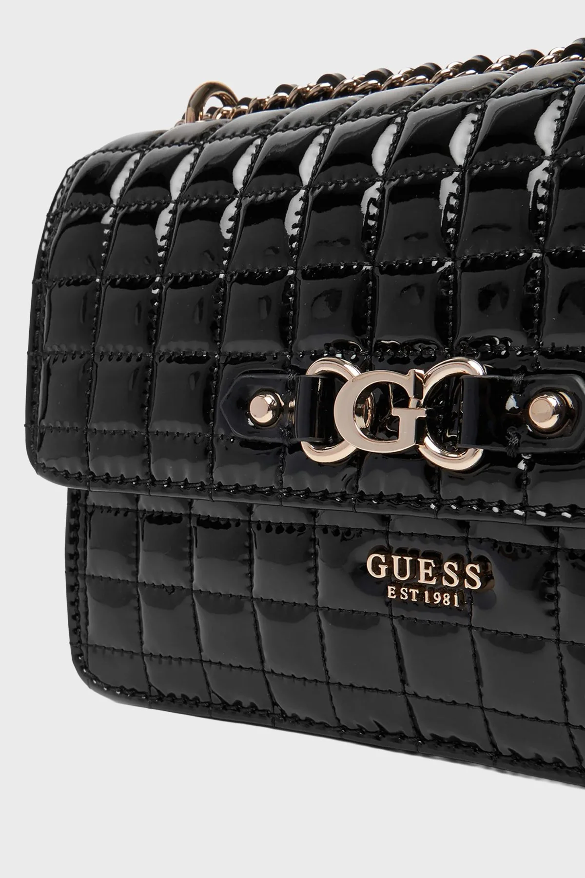 Guess Nadira Kapitoneli Zincir Askılı HWQT8424210 Bayan Çanta HWQT84 24210 BLA SİYAH - 5