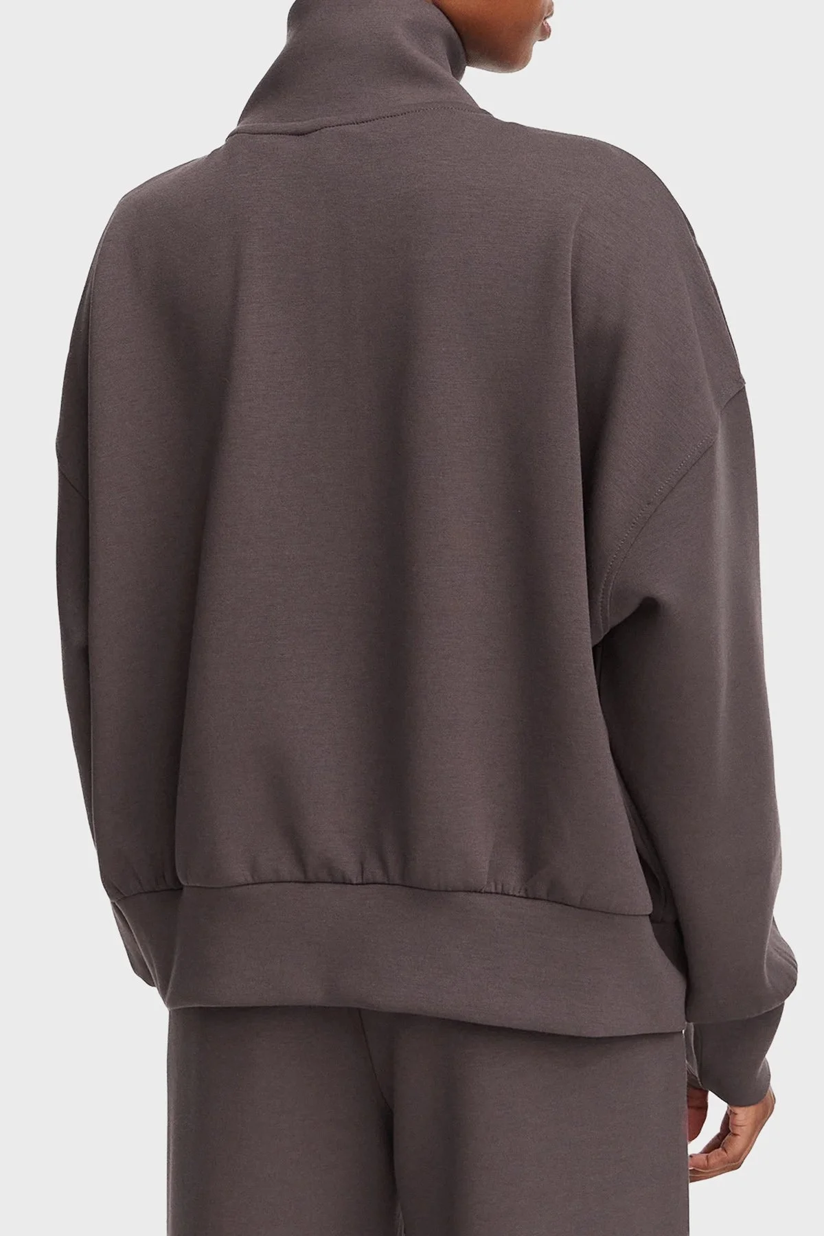 Guess Nat Relaxed Fit Dik Yaka V6YQ25K4801 Kadın Sweat V6YQ25 K4801 A154 Kahve - 3
