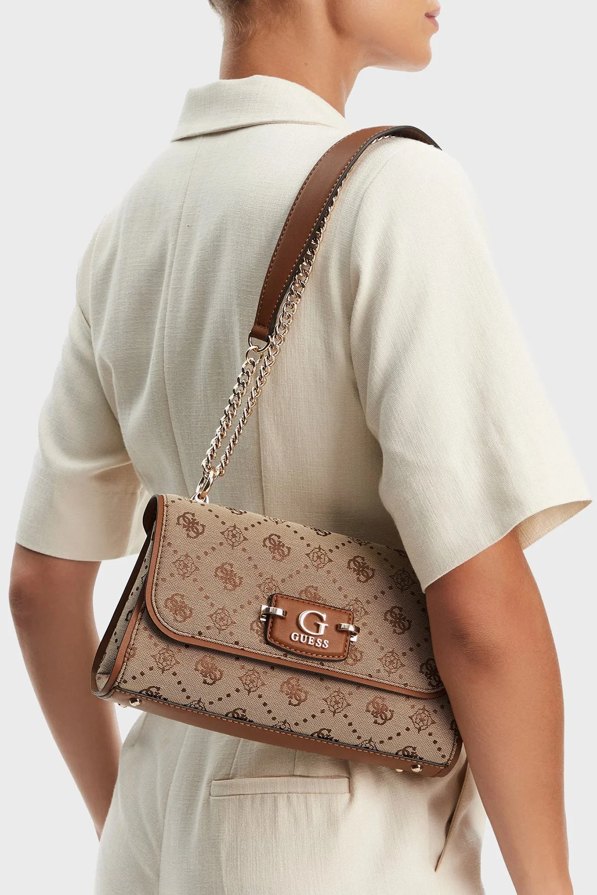 Guess Neda Tamamı Logolu Zincir Askılı HWJP9654210 Bayan Çanta HWJP96 54210 LTL KAHVE - 2