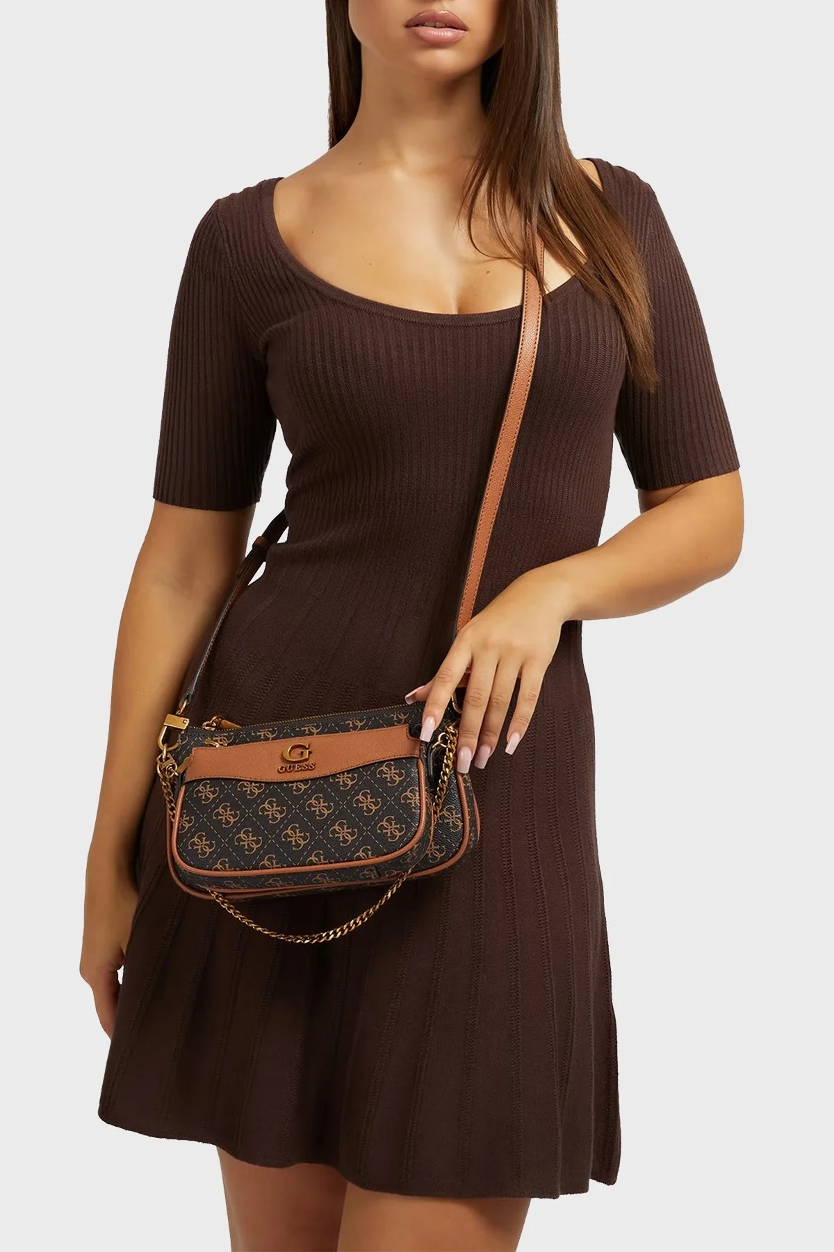 Guess Nell Çıkarılabilir Bölmeli Askılı Omuz Bayan Çanta HWQB8735700 BGA KAHVE - 2