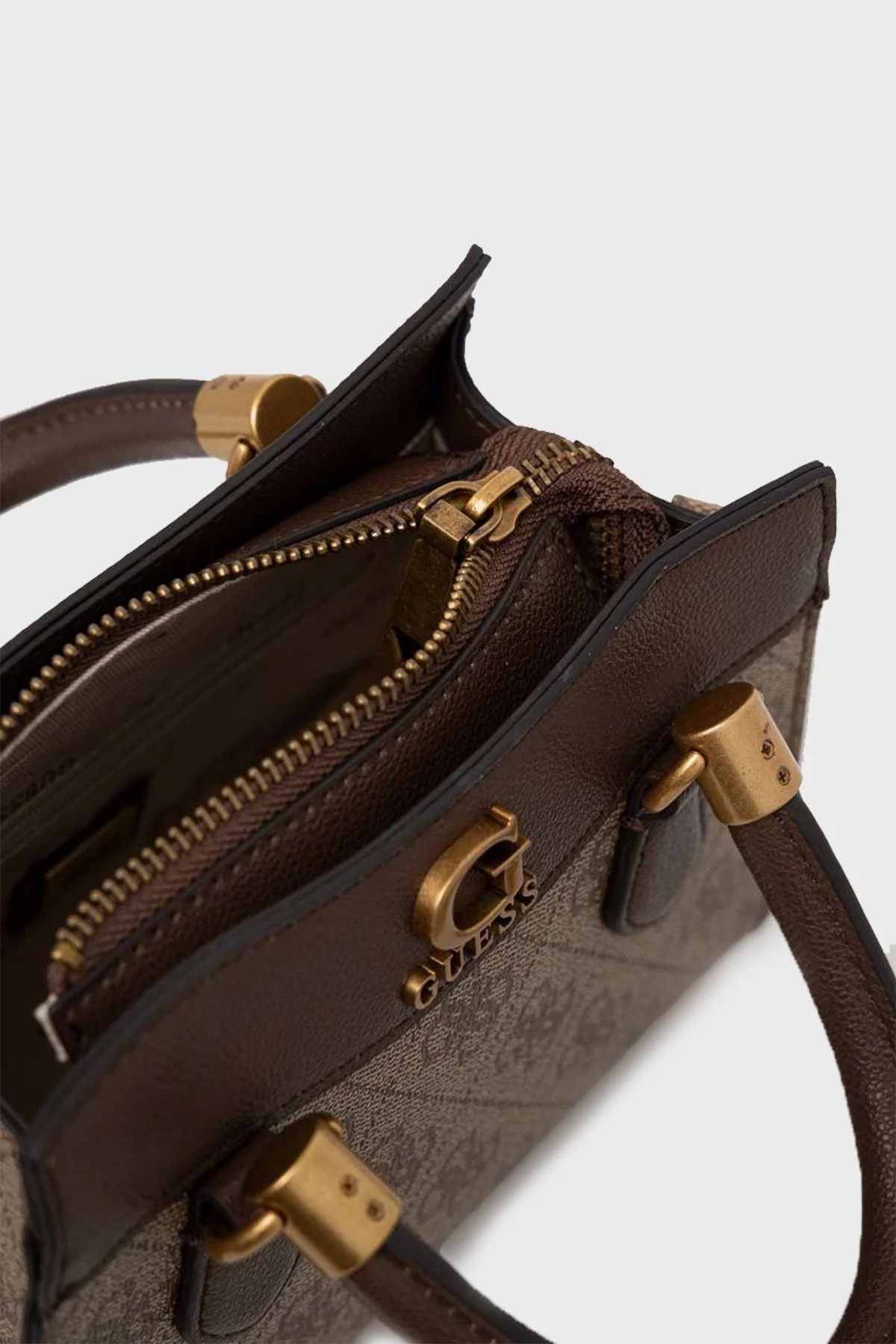 Guess Nell Fermuarlı Çıkarılabilir Zincir Askılı Bayan Çanta HWSB8735760 LGW KAHVE - 2