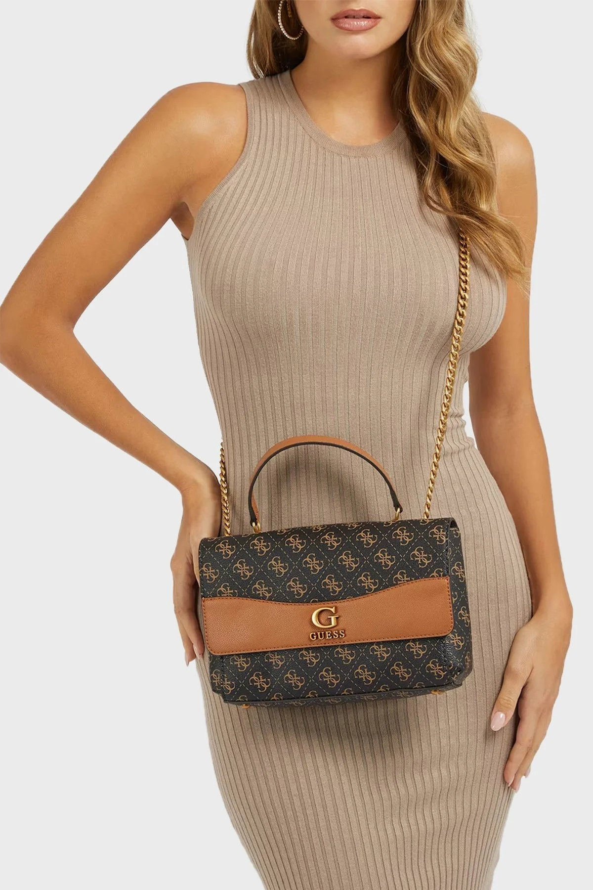 Guess Nell Logolu Zincir Askılı Bayan Çanta HWQB8735210 BGA SİYAH-KAHVE - 2