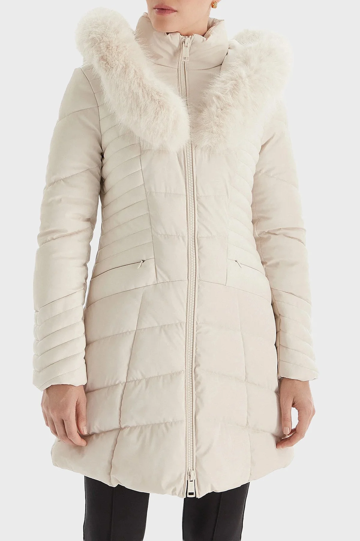 Guess Nev Oxana Regular Fit Fermuarlıı Kapüşonlu Şişme W4BL61WGLZ0 Bayan Mont W4BL61 WGLZ0 G9L9 EKRU - 1