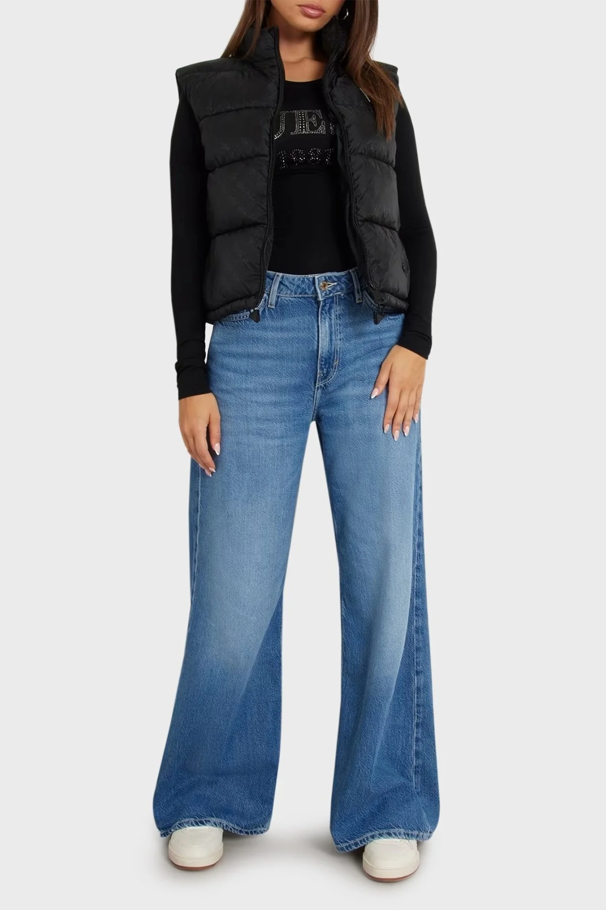 Guess New 4G Logo Crop Şişme W4YL15WGAL2 Bayan Yelek W4YL15 WGAL2 JBLK SİYAH - 3