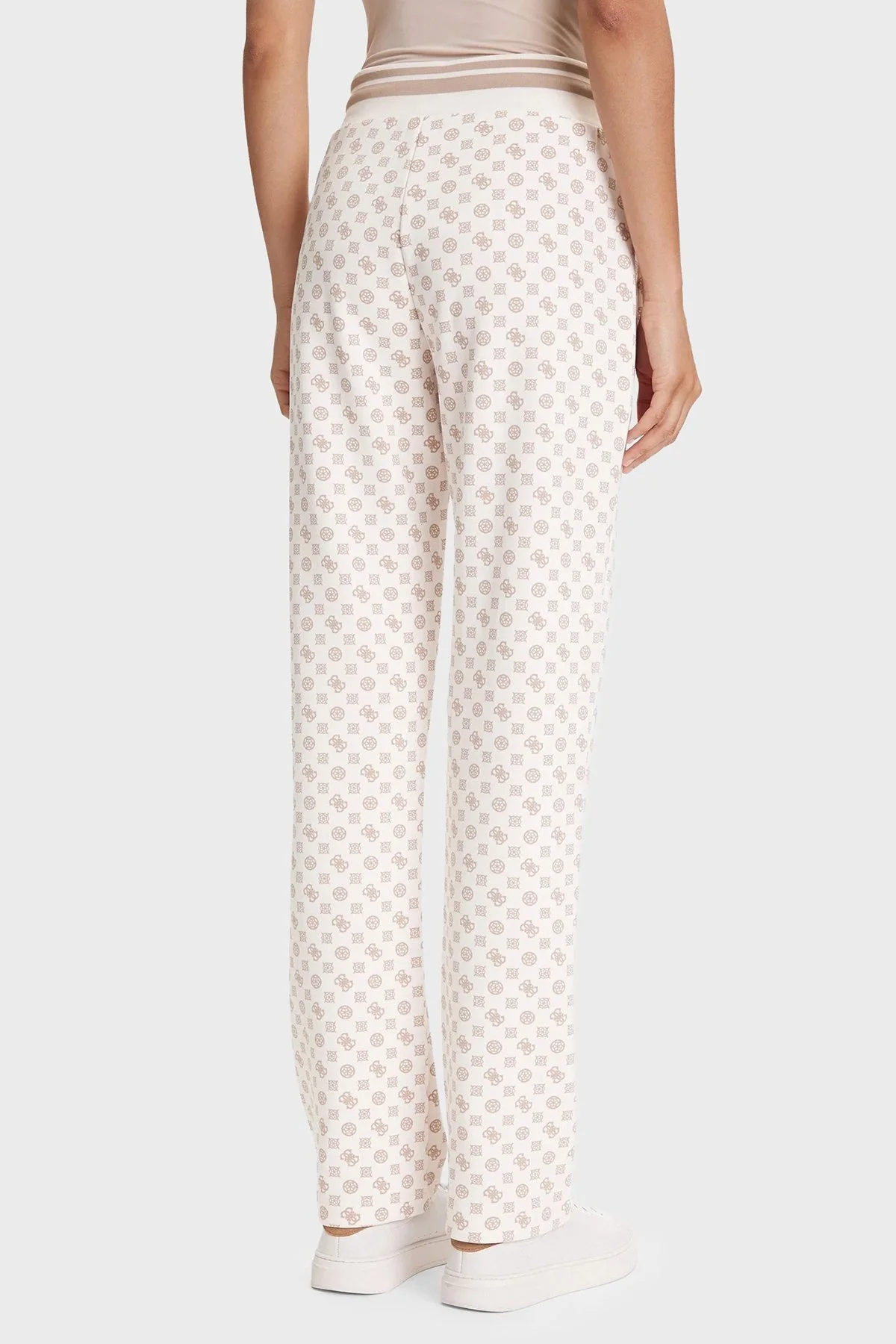 Guess New Aggie 4G Logo Baskılı Regular Fit Jogger V5YB20KB212 Bayan Pantolon V5YB20 KB212 P1MS BEYAZ-BEJ - 3