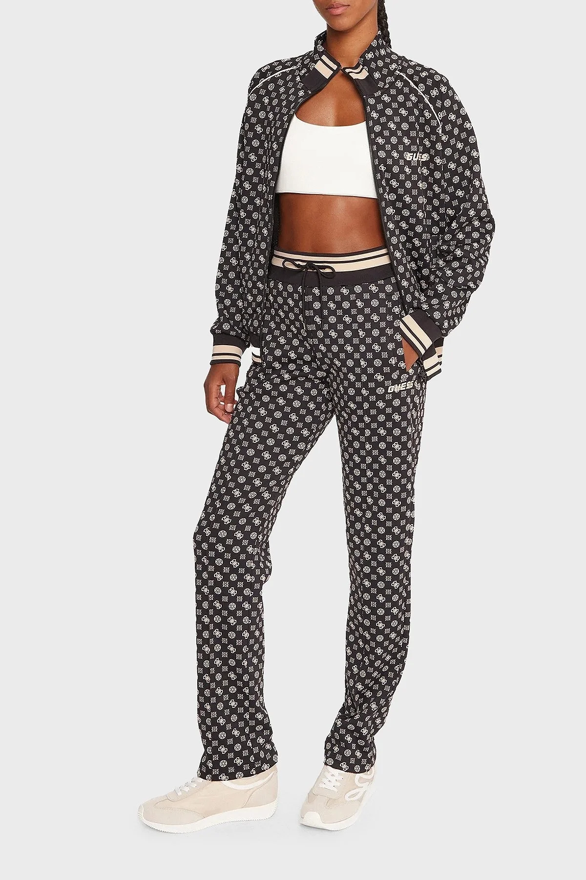 Guess New Aggie 4G Logo Baskılı Regular Fit Jogger V5YB20KB212 Bayan Pantolon V5YB20 KB212 PJ4P SİYAH - 2