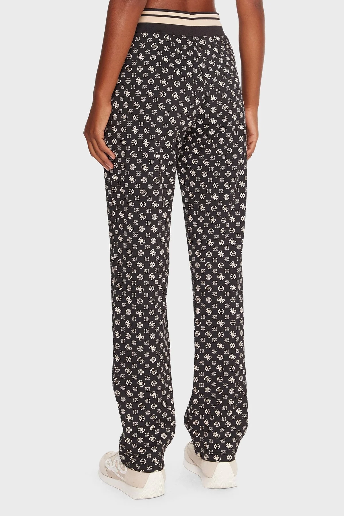 Guess New Aggie 4G Logo Baskılı Regular Fit Jogger V5YB20KB212 Bayan Pantolon V5YB20 KB212 PJ4P SİYAH - 3