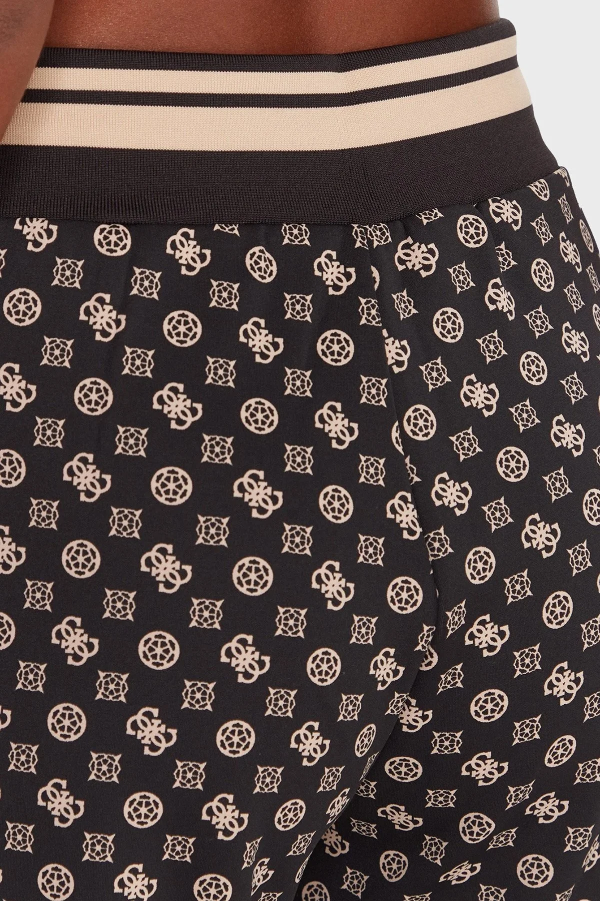 Guess New Aggie 4G Logo Baskılı Regular Fit Jogger V5YB20KB212 Bayan Pantolon V5YB20 KB212 PJ4P SİYAH - 5