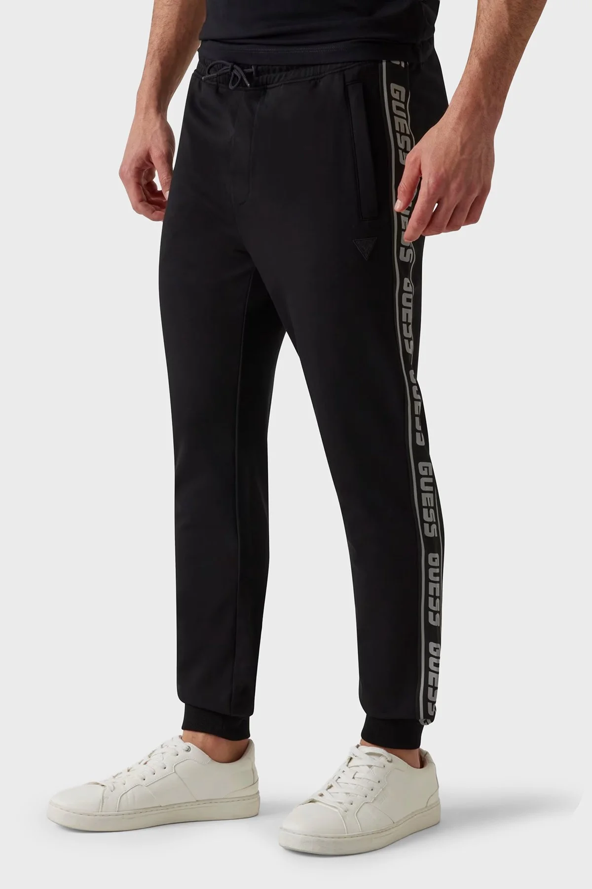 Guess New Arlo Pamuklu Regular Fit Logolu Şerit Detaylı Z2YB19K6ZS1 Erkek Pantolon Z2YB19 K6ZS1 JBLK SİYAH - 1